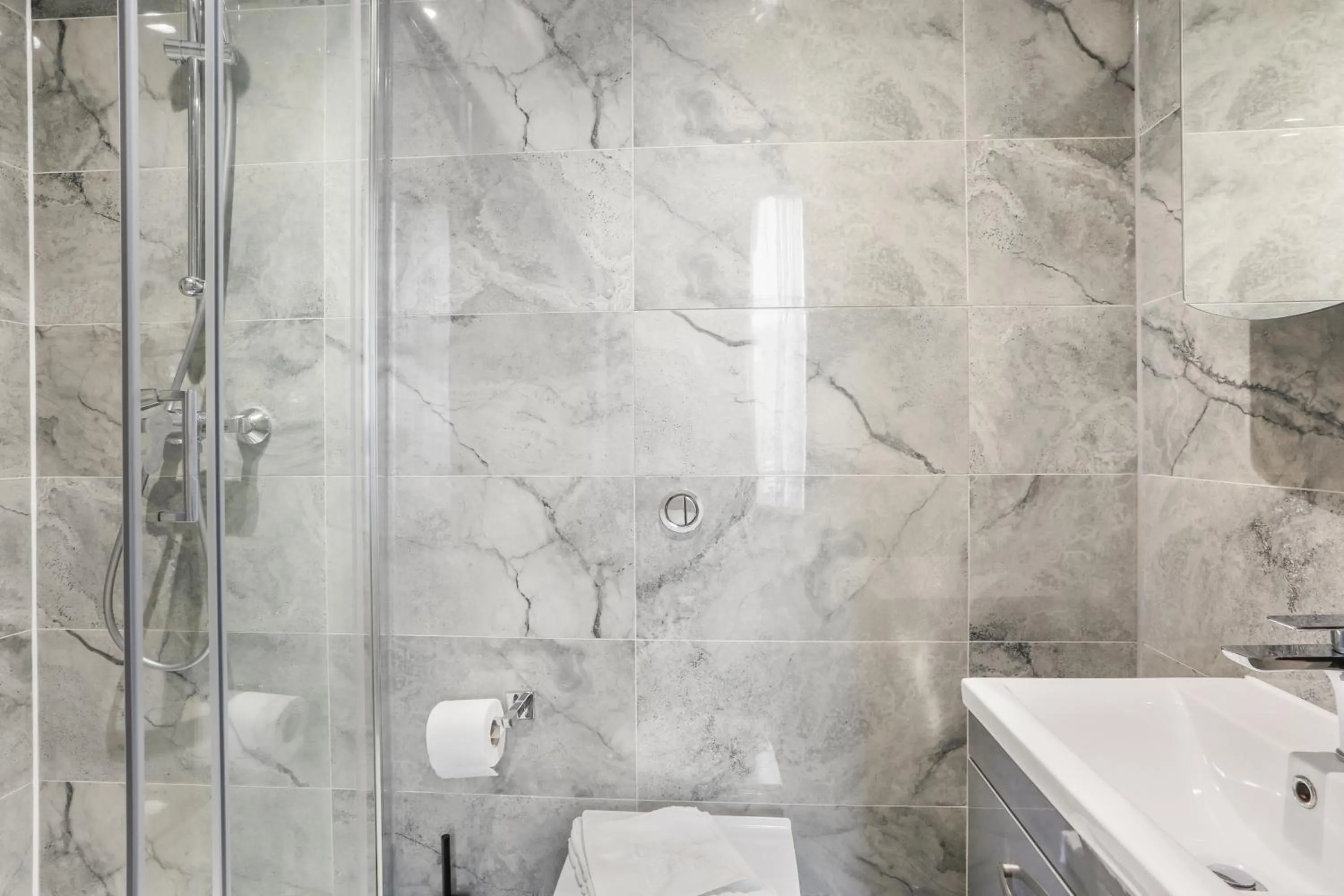 Bathroom in BeiRoom Hyde Park Apartments