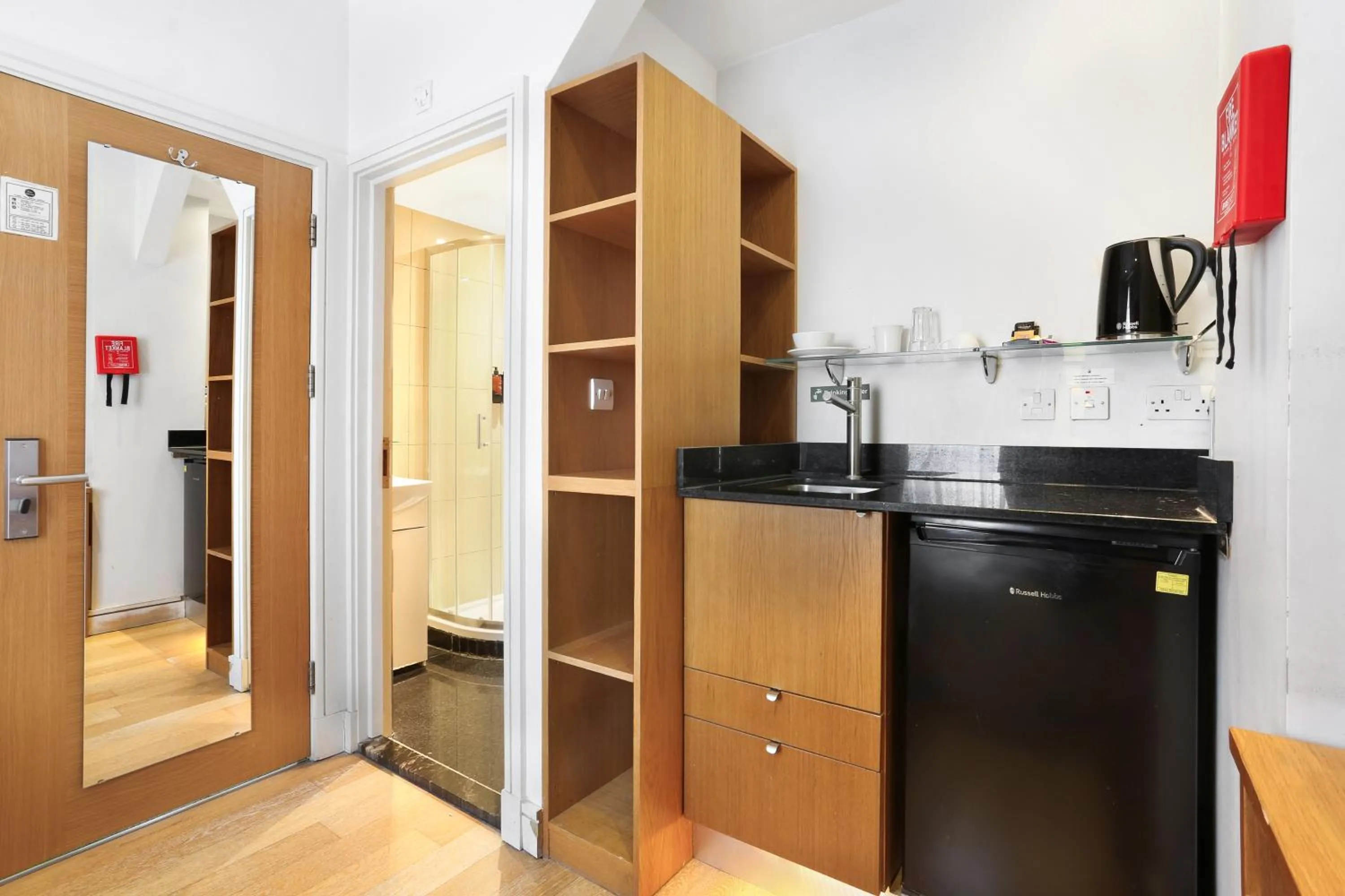 Kitchen or kitchenette in BeiRoom Hyde Park Apartments