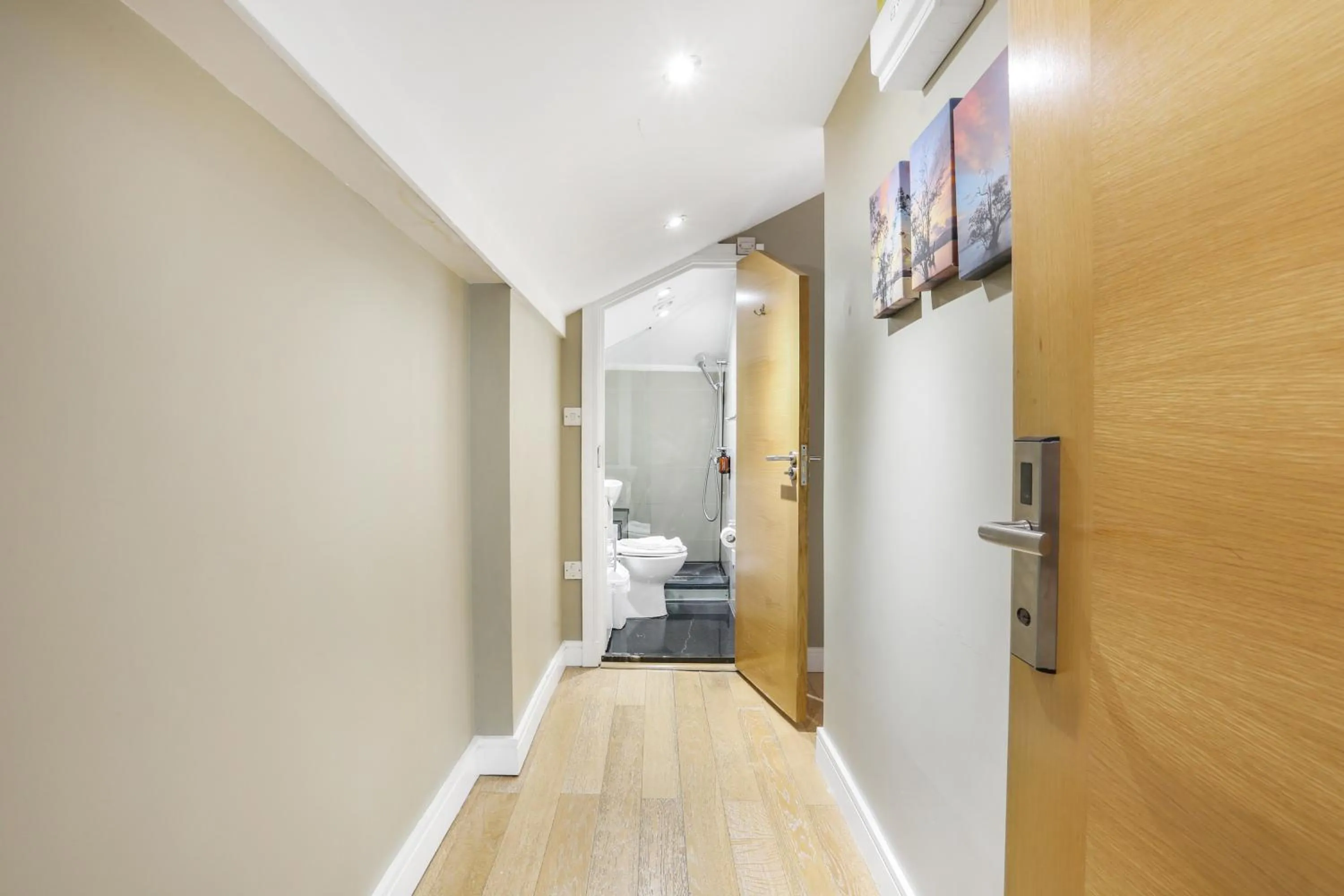 Bedroom in BeiRoom Hyde Park Apartments