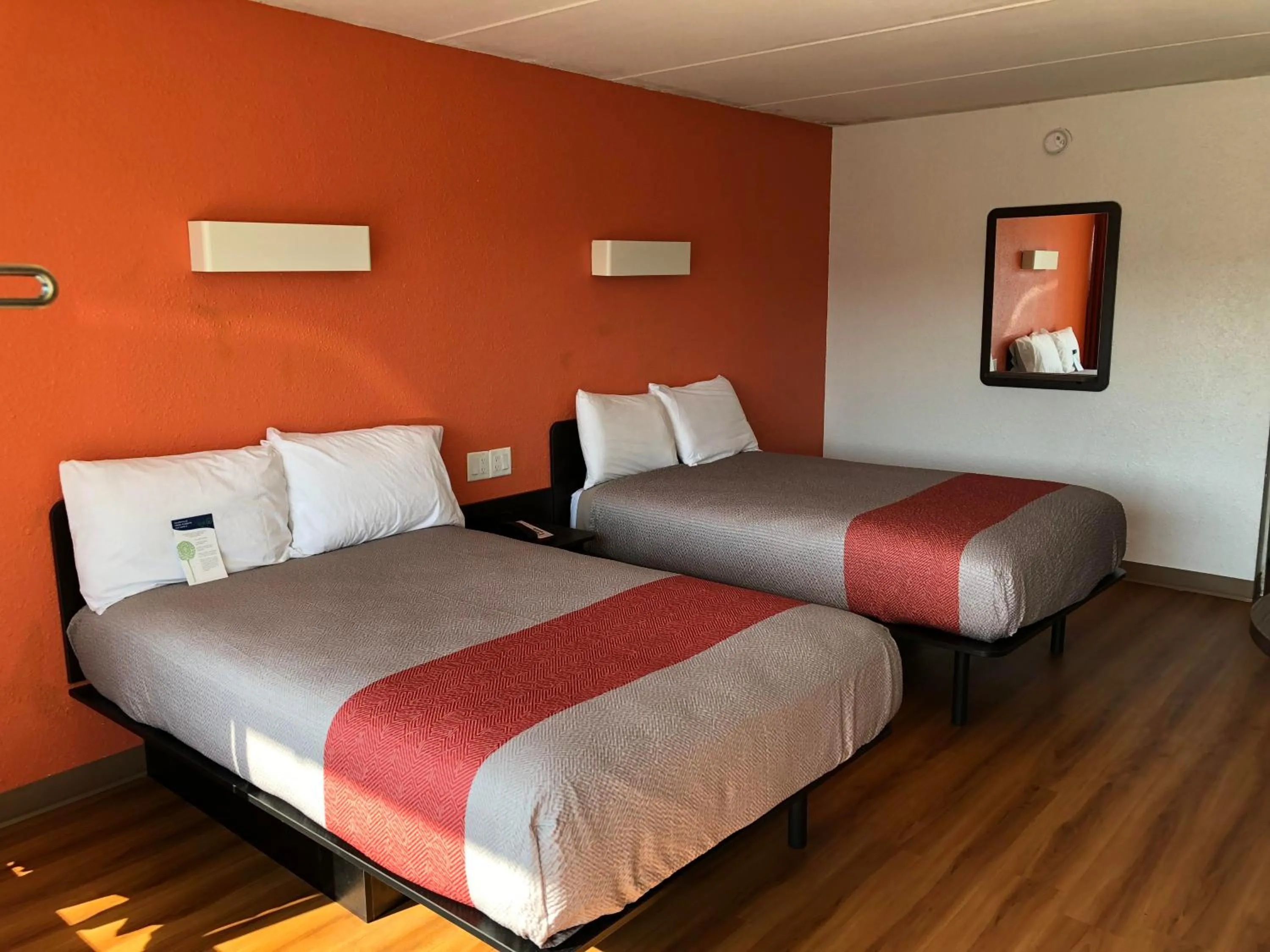 Bed in Motel 6-Brunswick, GA