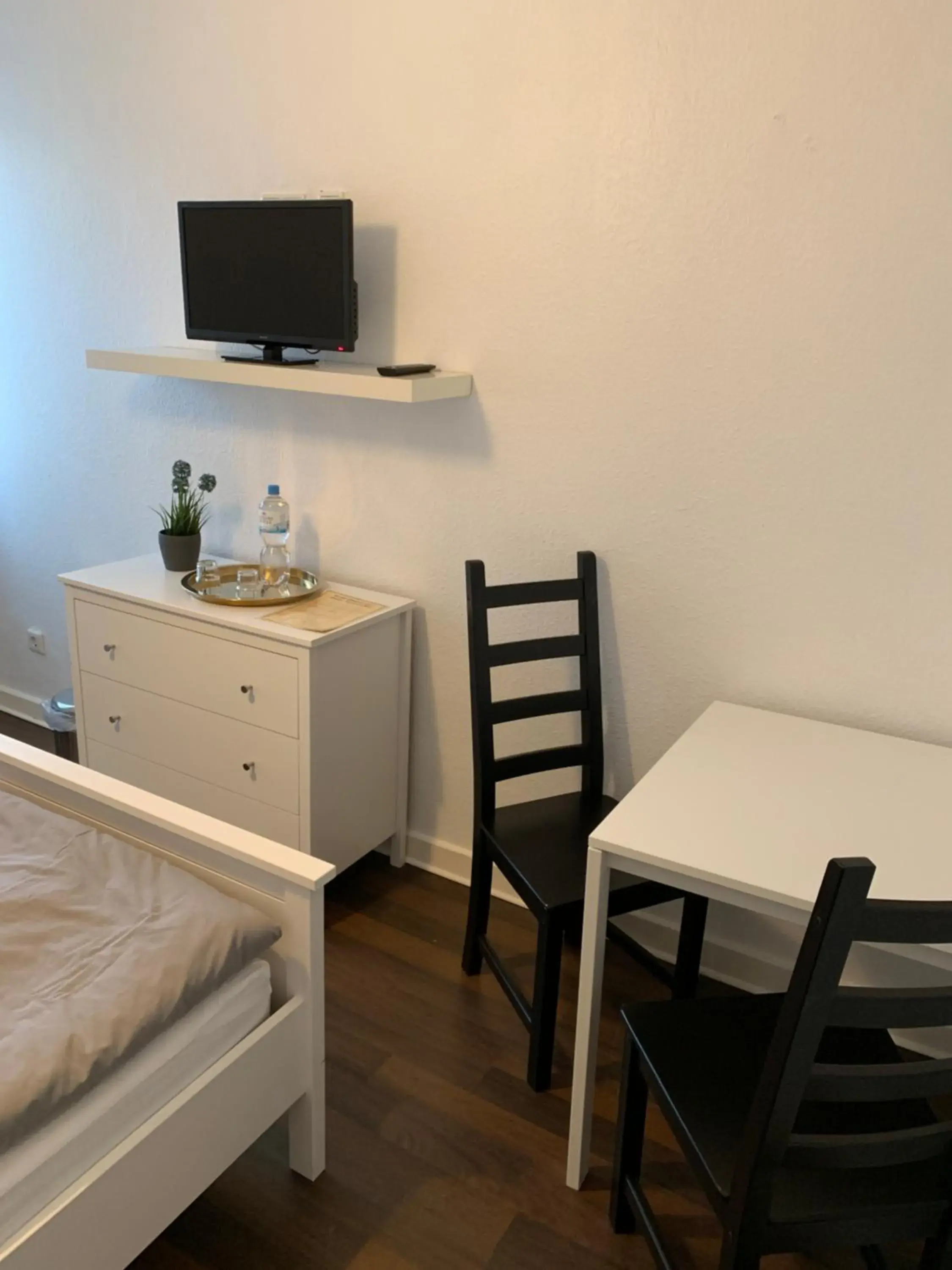 Double Room with Private External Bathroom in Zum armen Mann Double Room with Private External Bathroom in Zum armen Mann