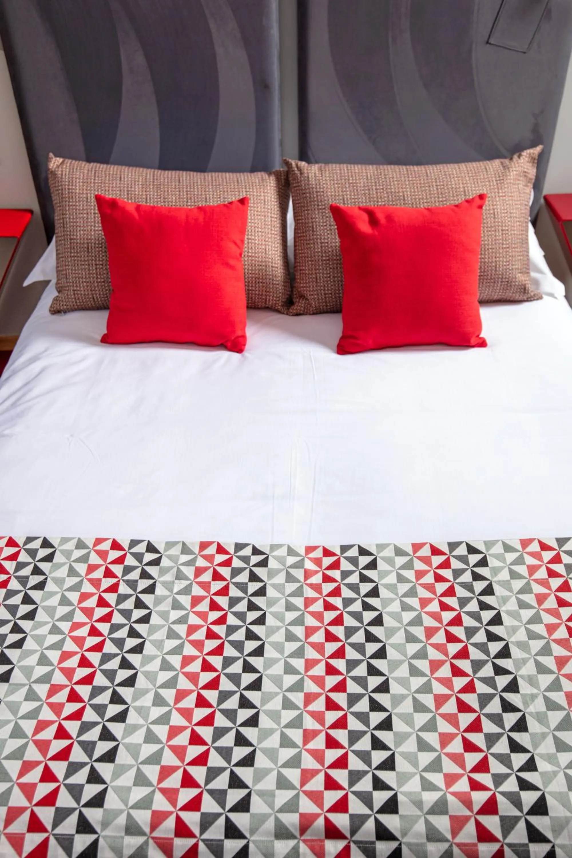 Bed in Hôtel Méditerranée