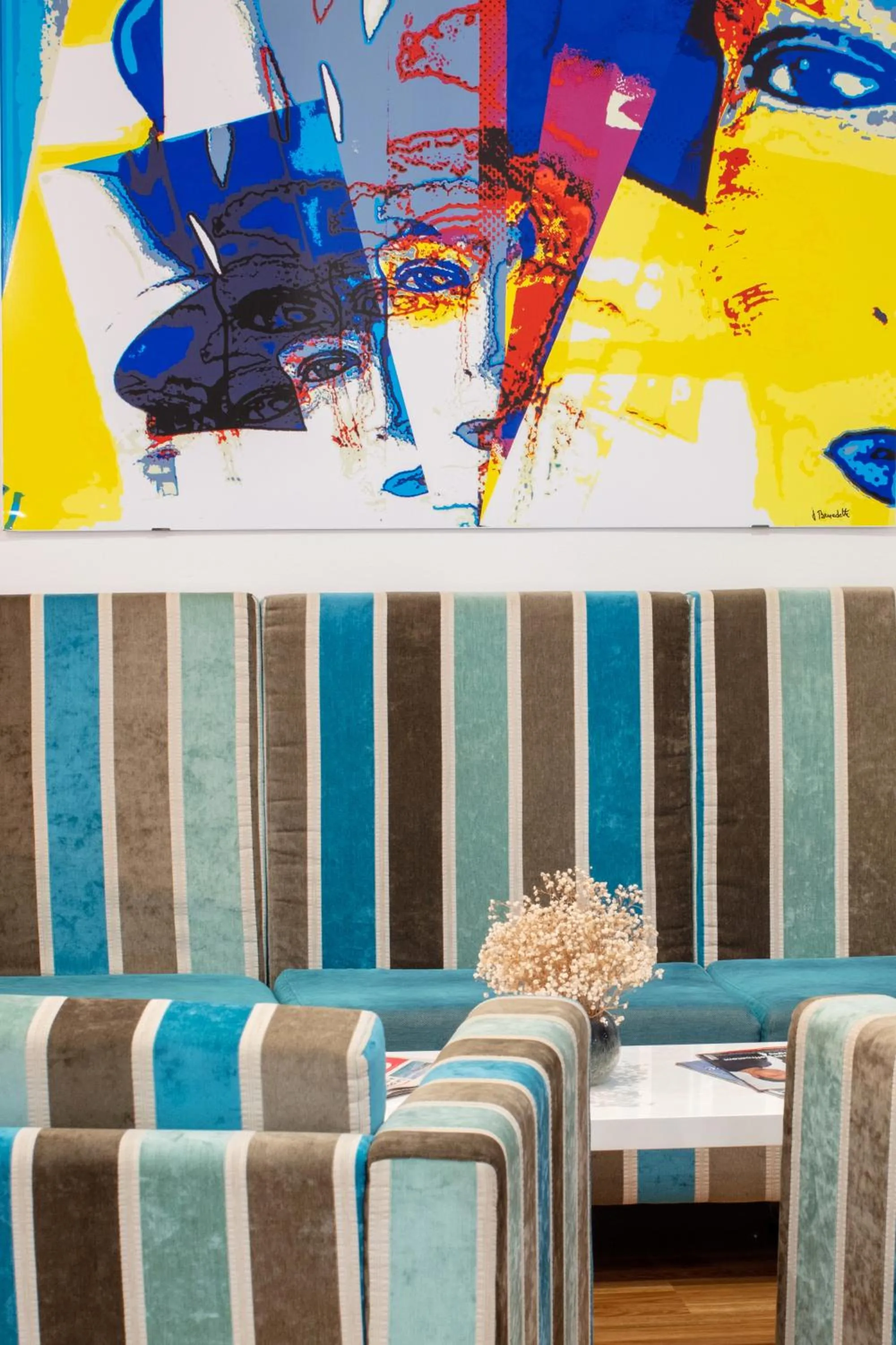 Living room in Hôtel Méditerranée