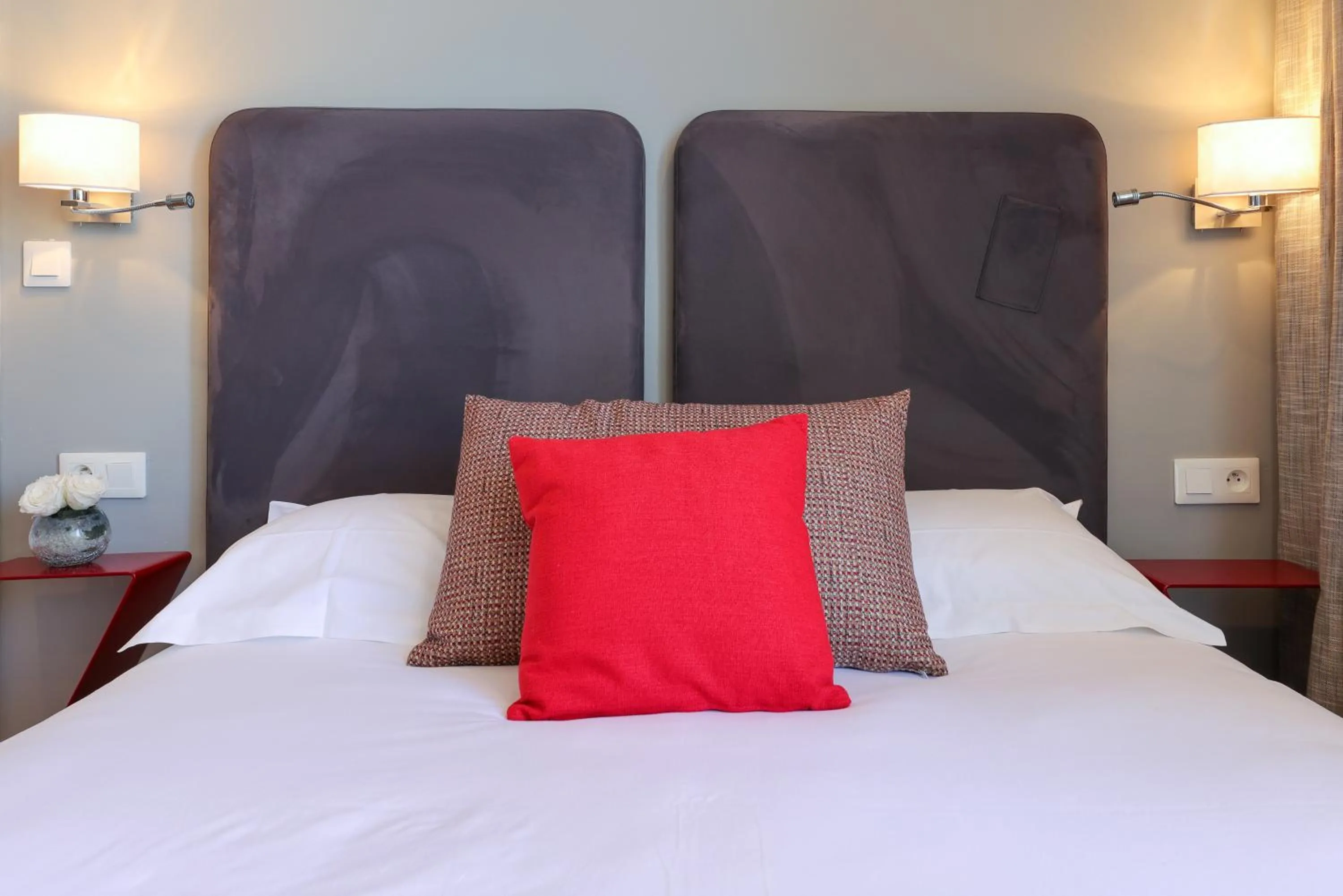 Bed in Hôtel Méditerranée