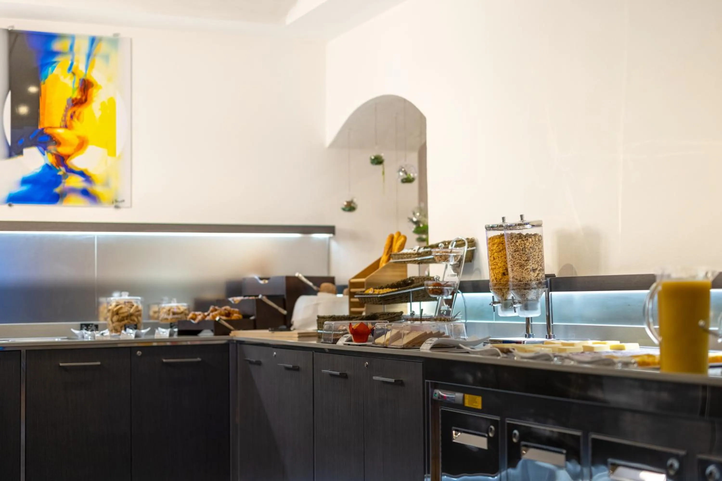 Breakfast in Hôtel Méditerranée