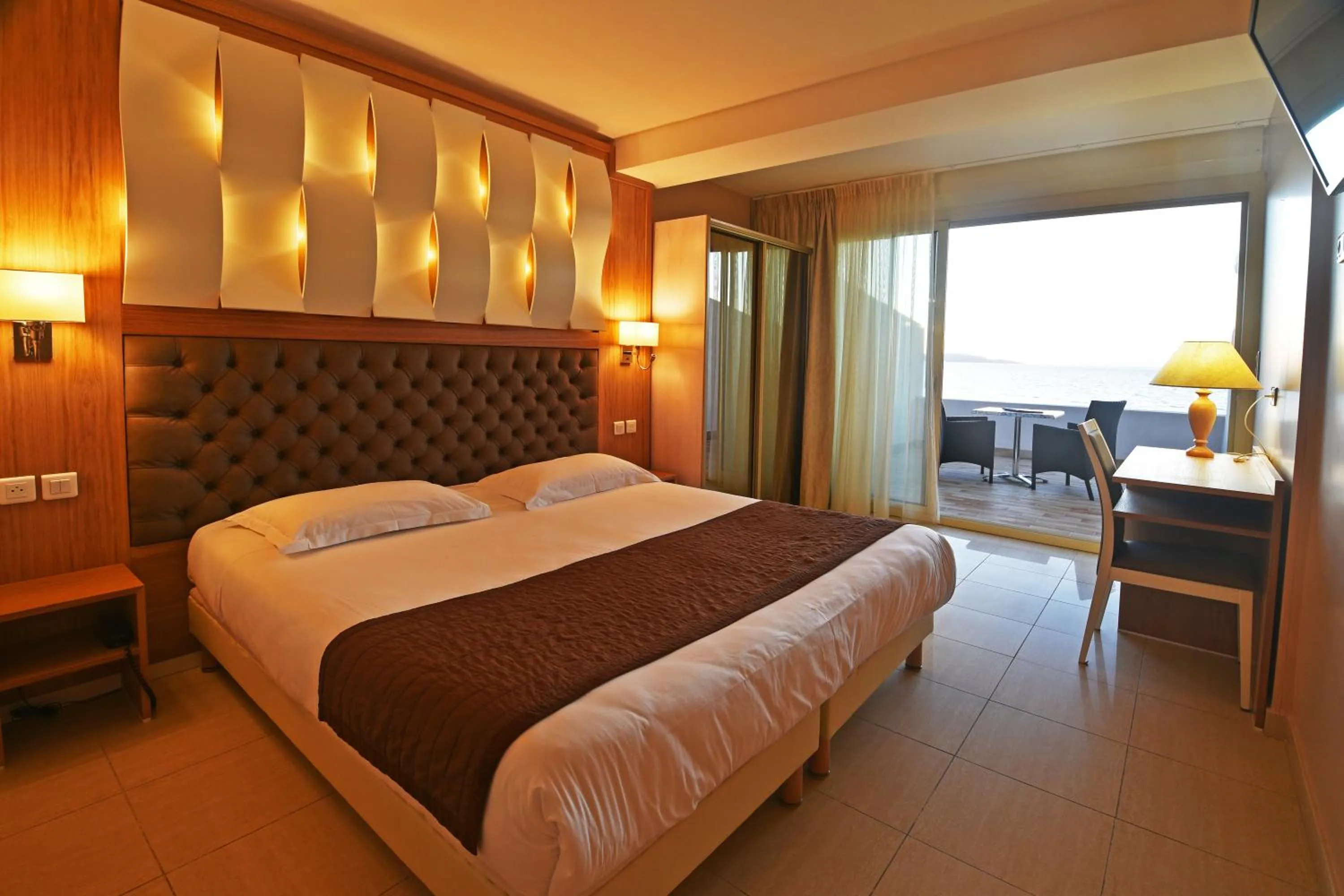 Bed in Hotel Tettola