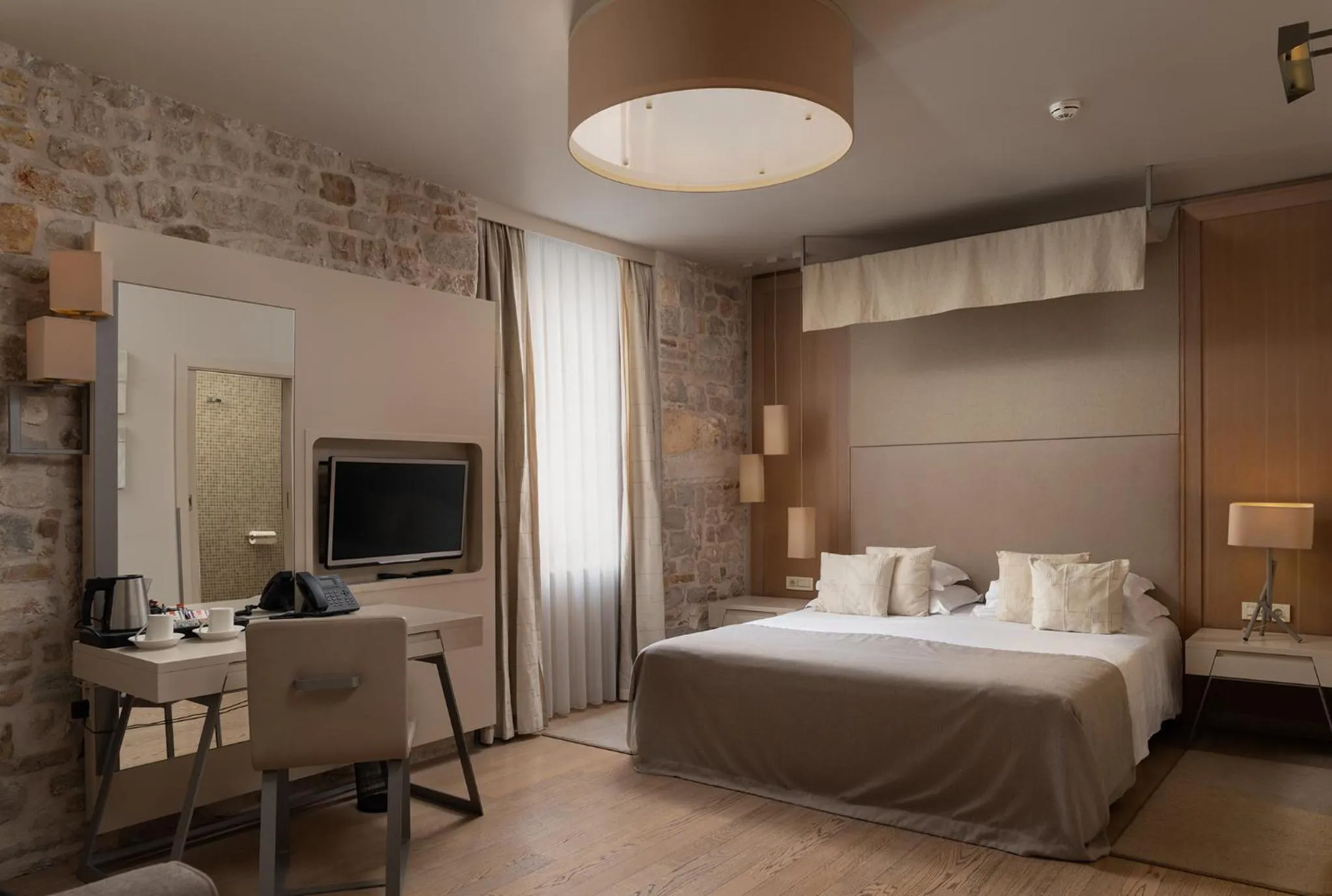 Bedroom, Bed in Art Hotel Kalelarga