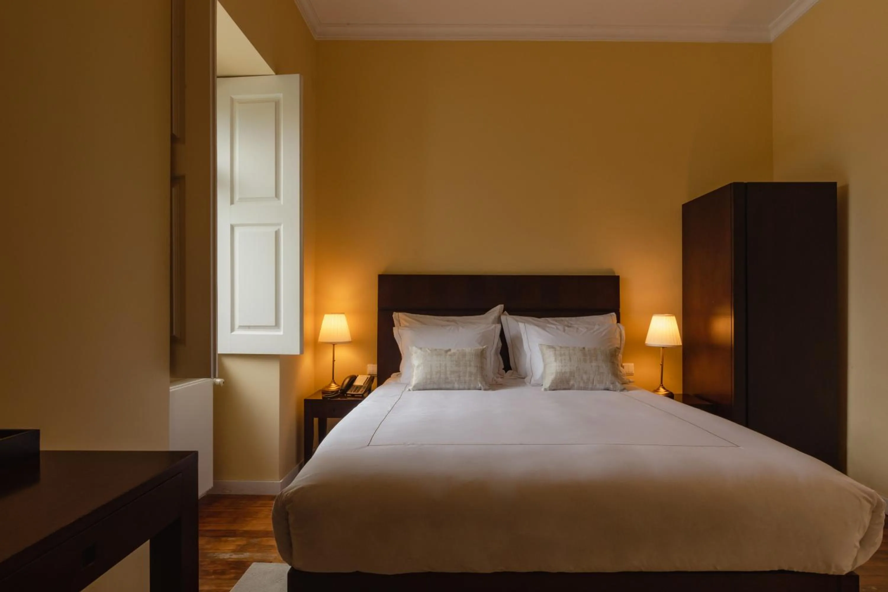 Queen Room with Pool View in Glicínia Boutique Hotel