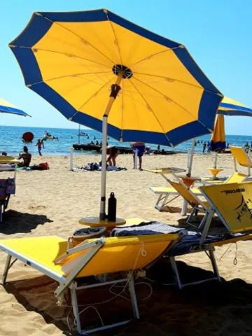 Beach in Hotel Nizza Frontemare Superior 3 Stelle