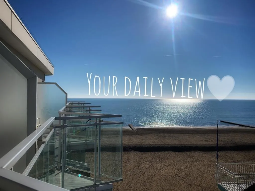 Sea view in Hotel Nizza Frontemare Superior 3 Stelle