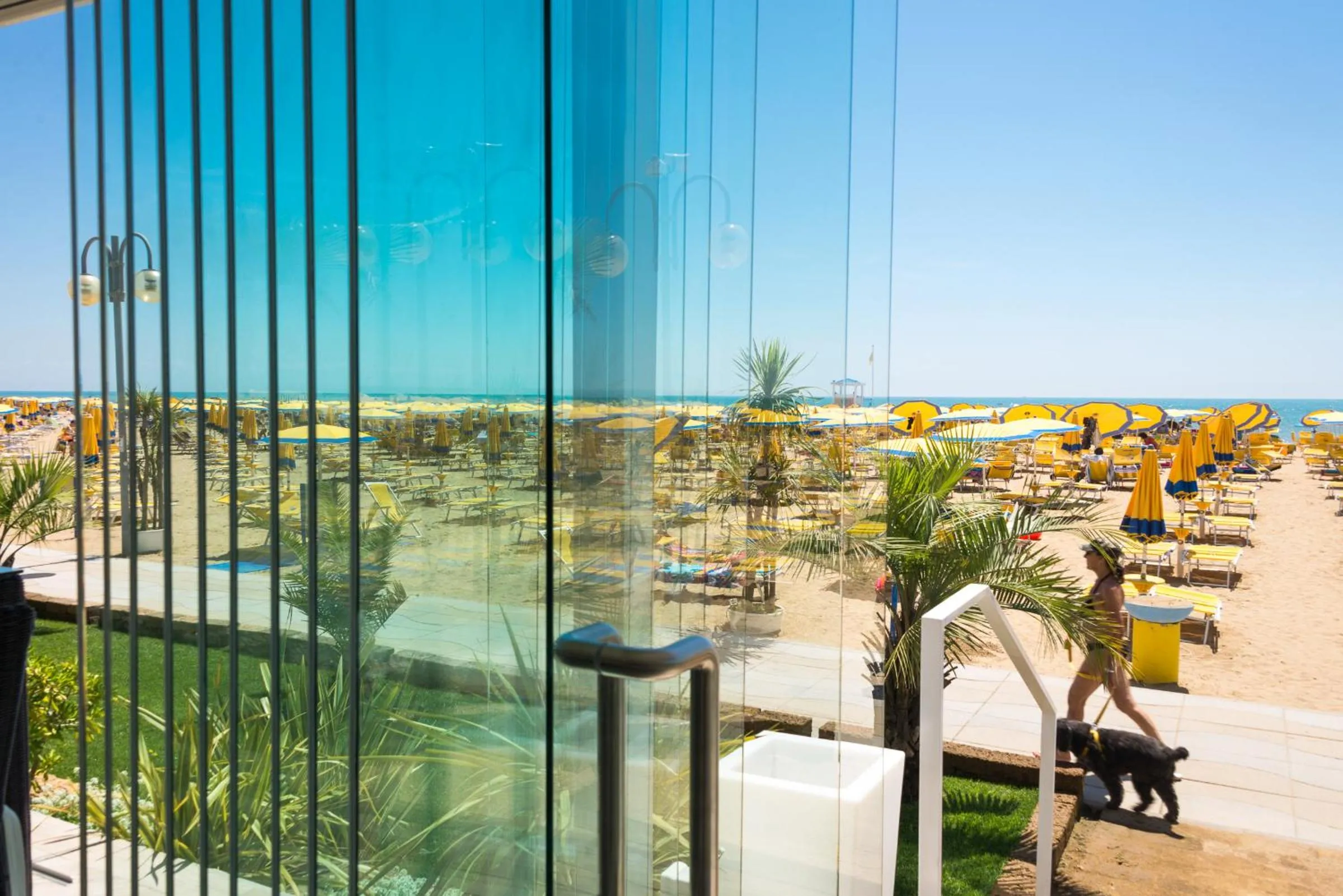 Day in Hotel Nizza Frontemare Superior 3 Stelle
