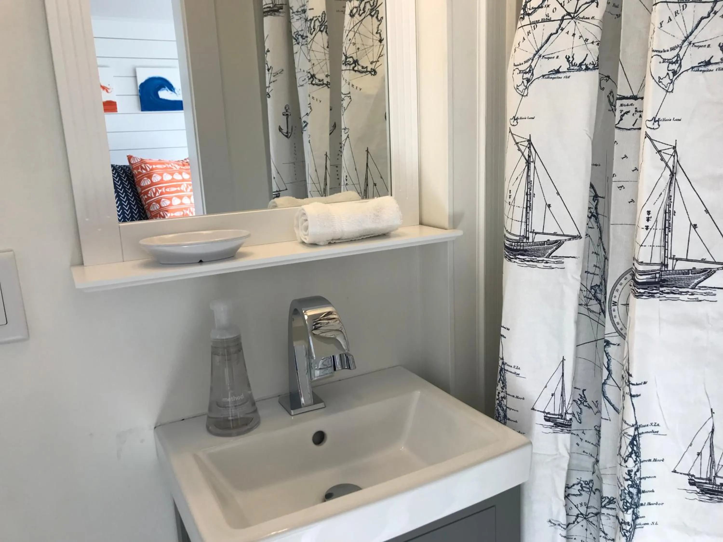 Bathroom in Breakwater Hotel