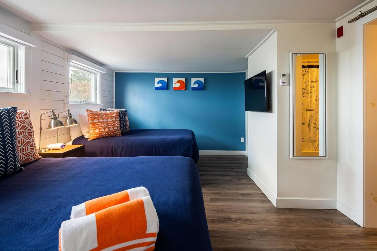 Bed in Breakwater Hotel