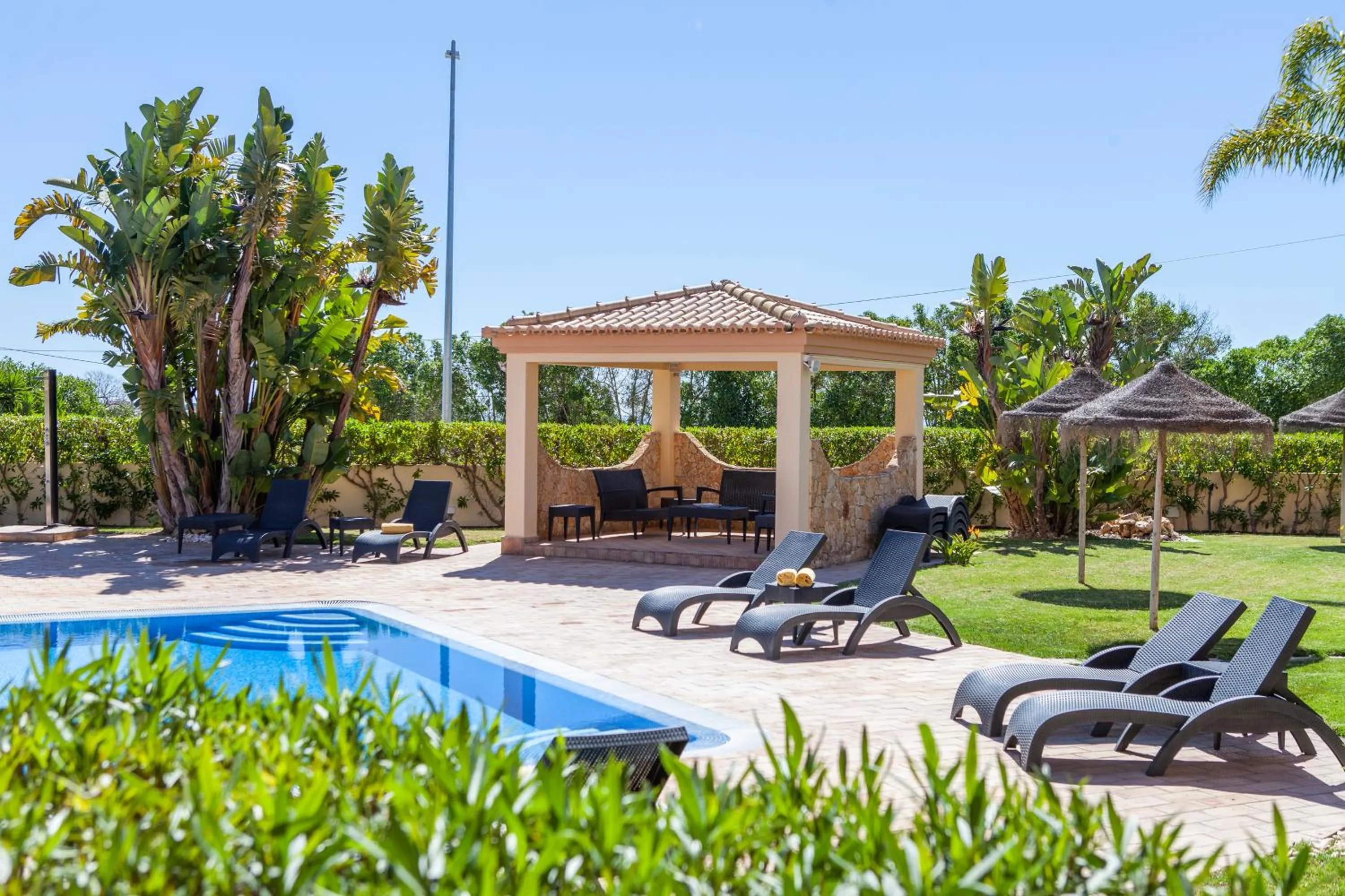 Patio in Atalaia Sol Aparthotel - tennis & heated pool in winter