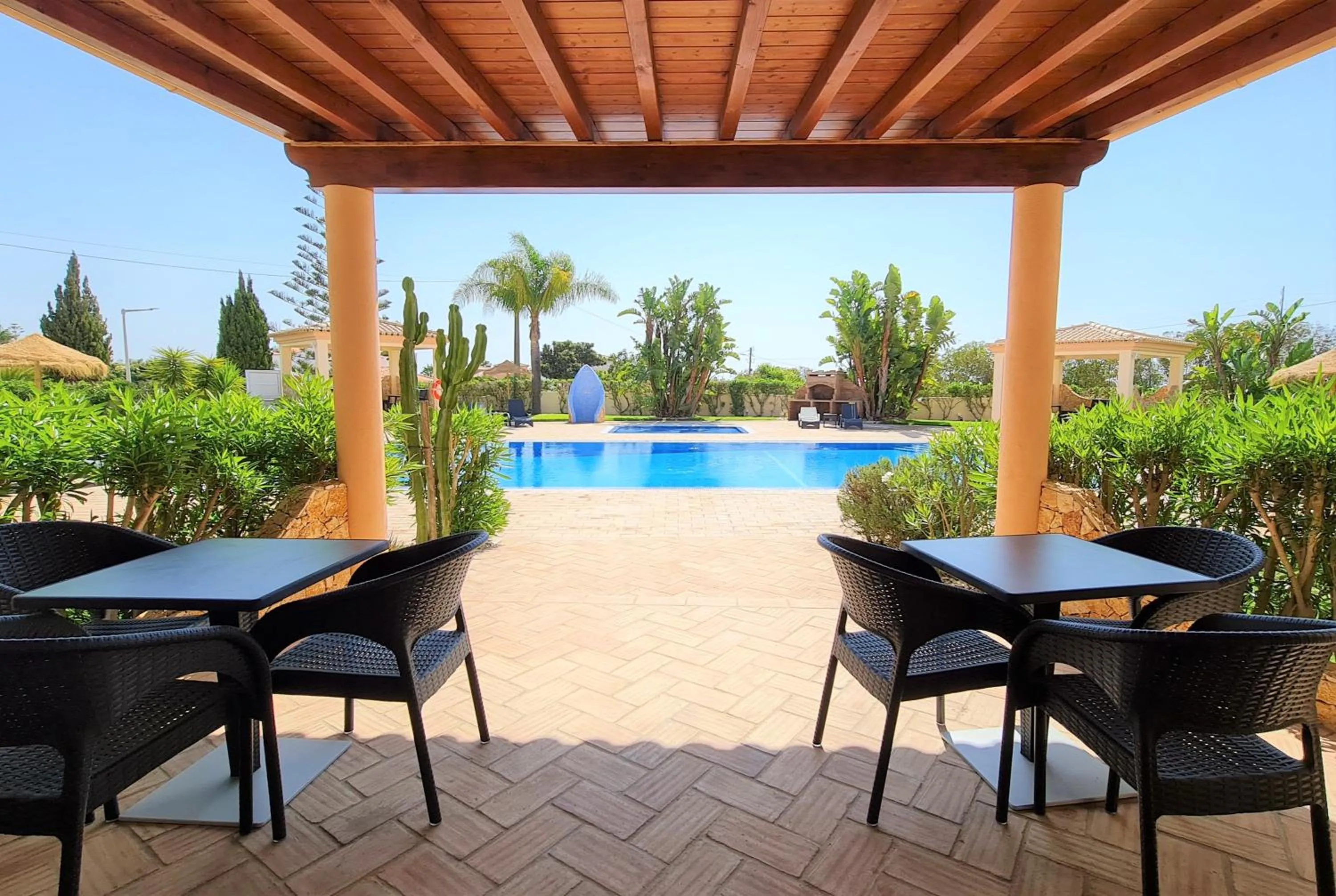 Patio in Atalaia Sol Aparthotel - tennis & heated pool in winter