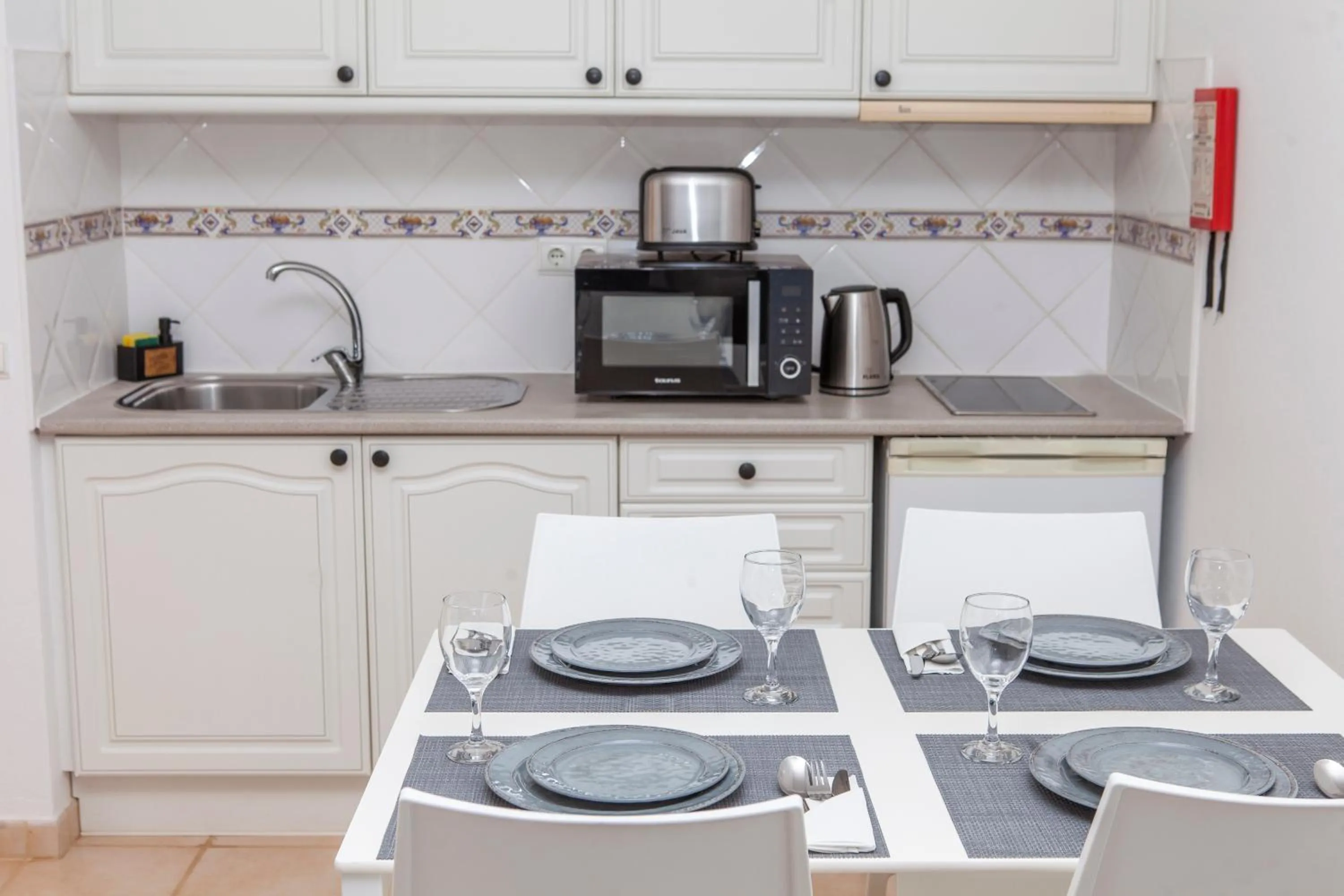 Coffee/tea facilities in Atalaia Sol Aparthotel - tennis & heated pool in winter