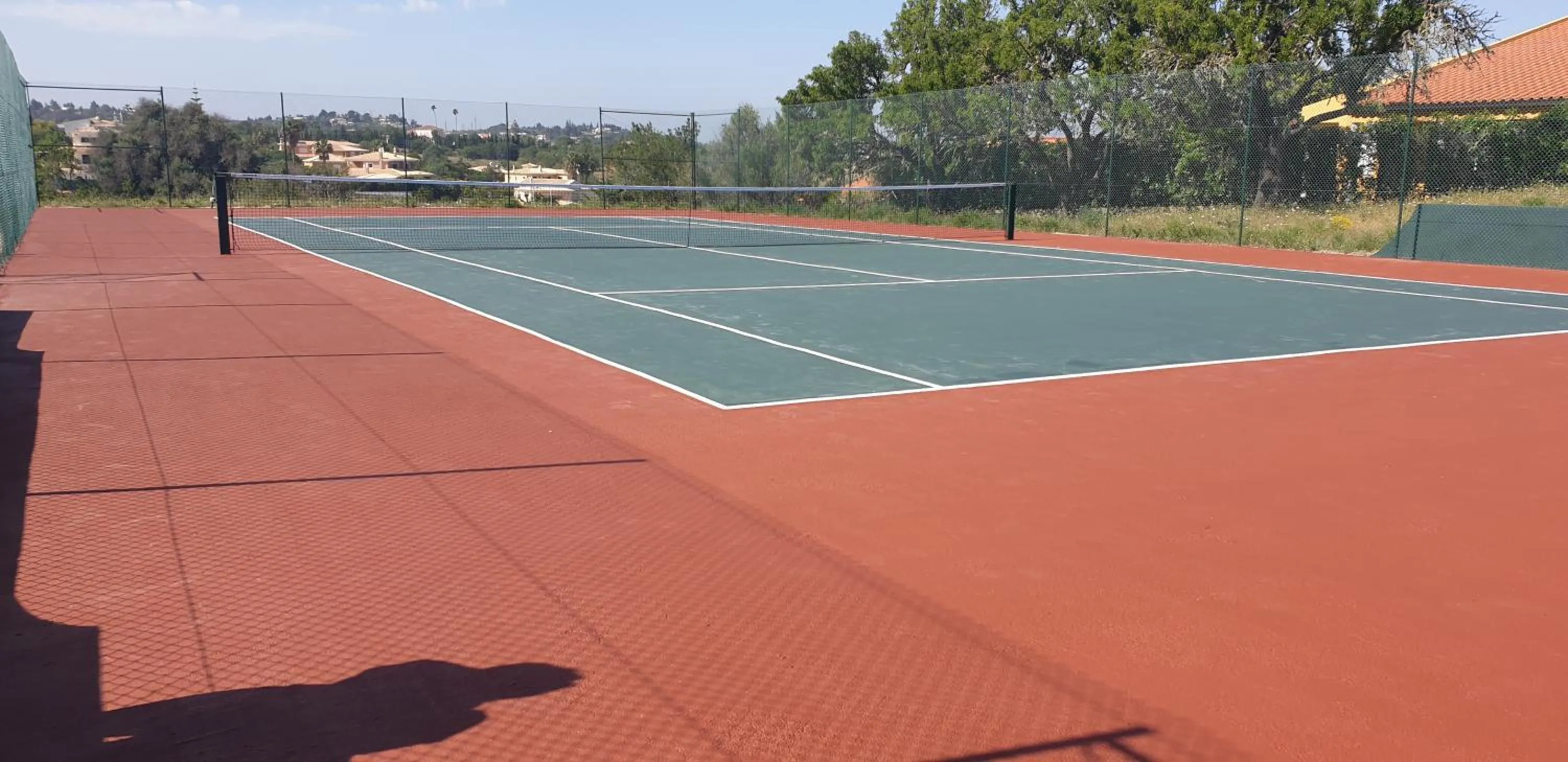 Tennis court in Atalaia Sol Aparthotel - tennis & heated pool in winter
