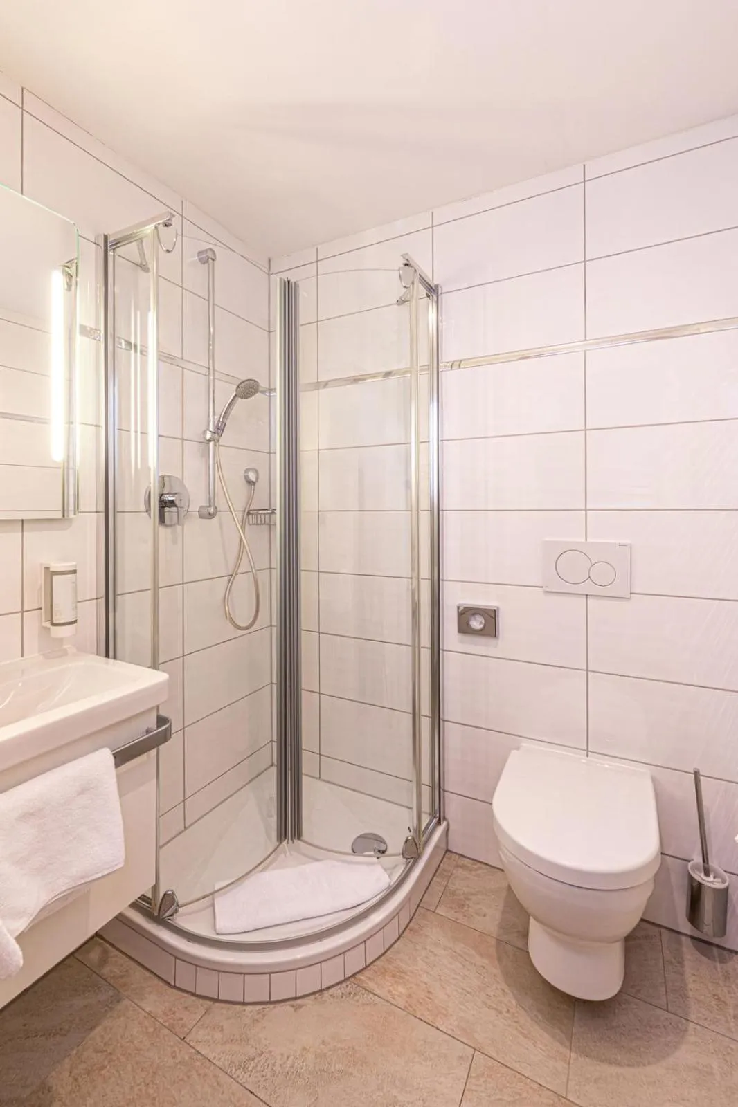 Bathroom in Hotel AlpinaRos