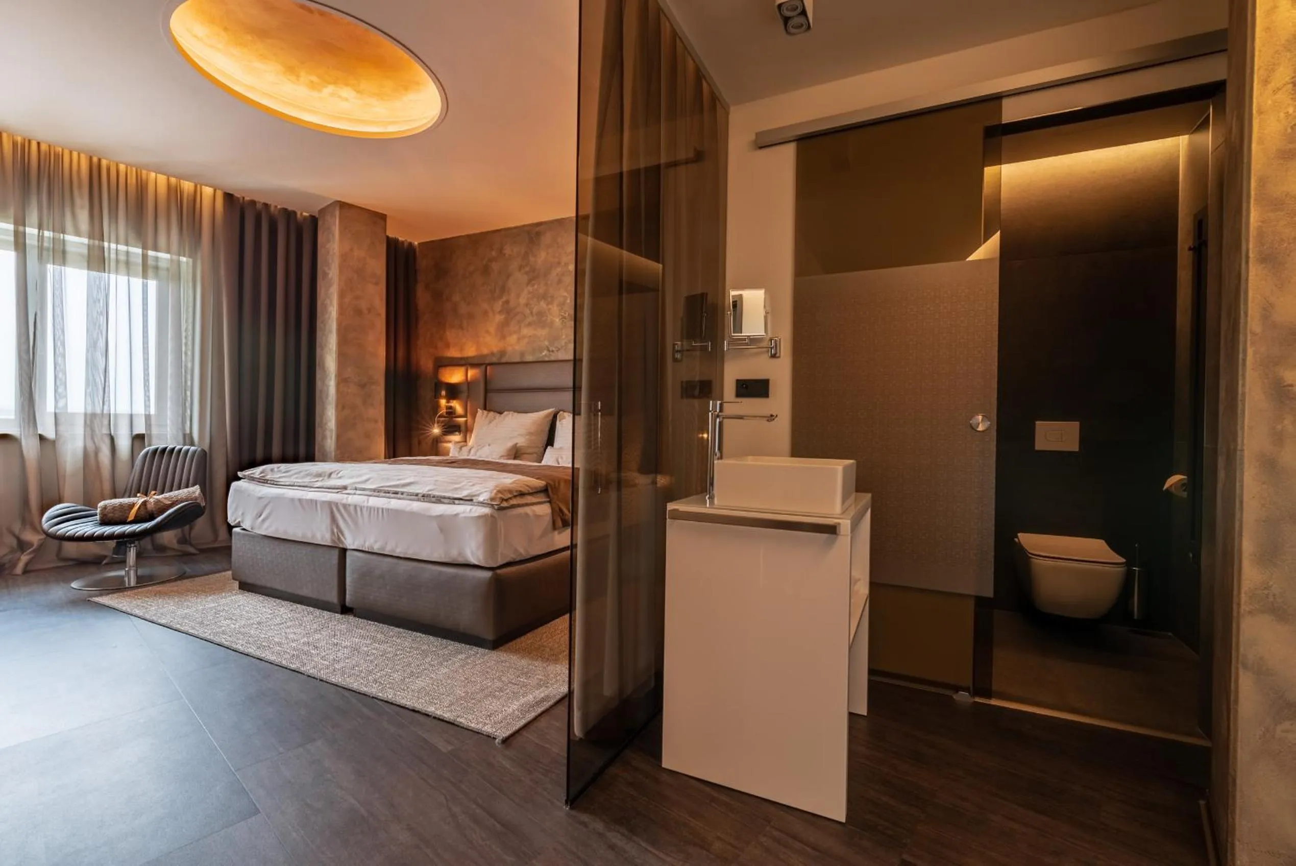 Photo of the whole room, Bed in NUTREND World