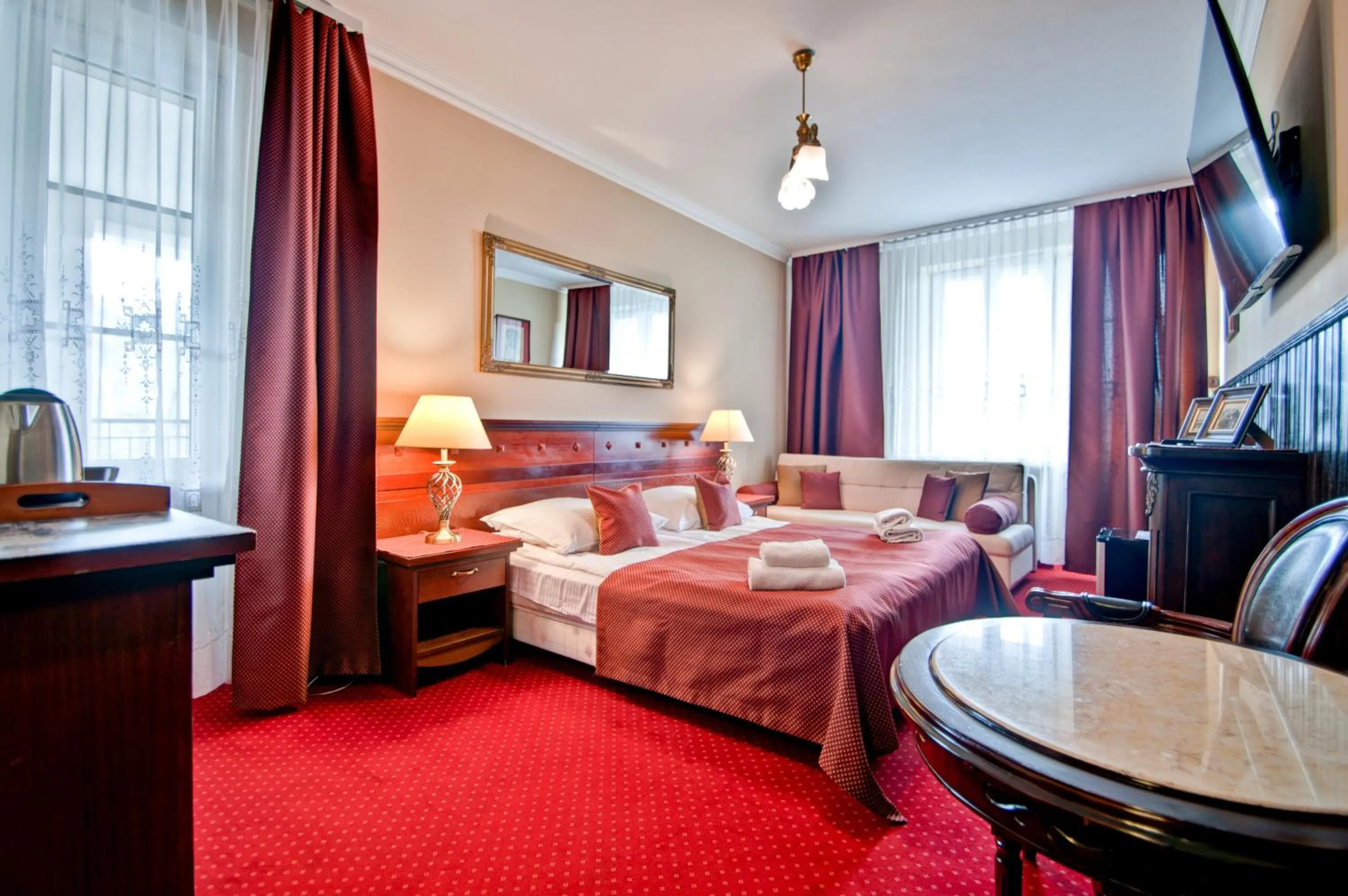 Bedroom, Bed in Willa Roztoka