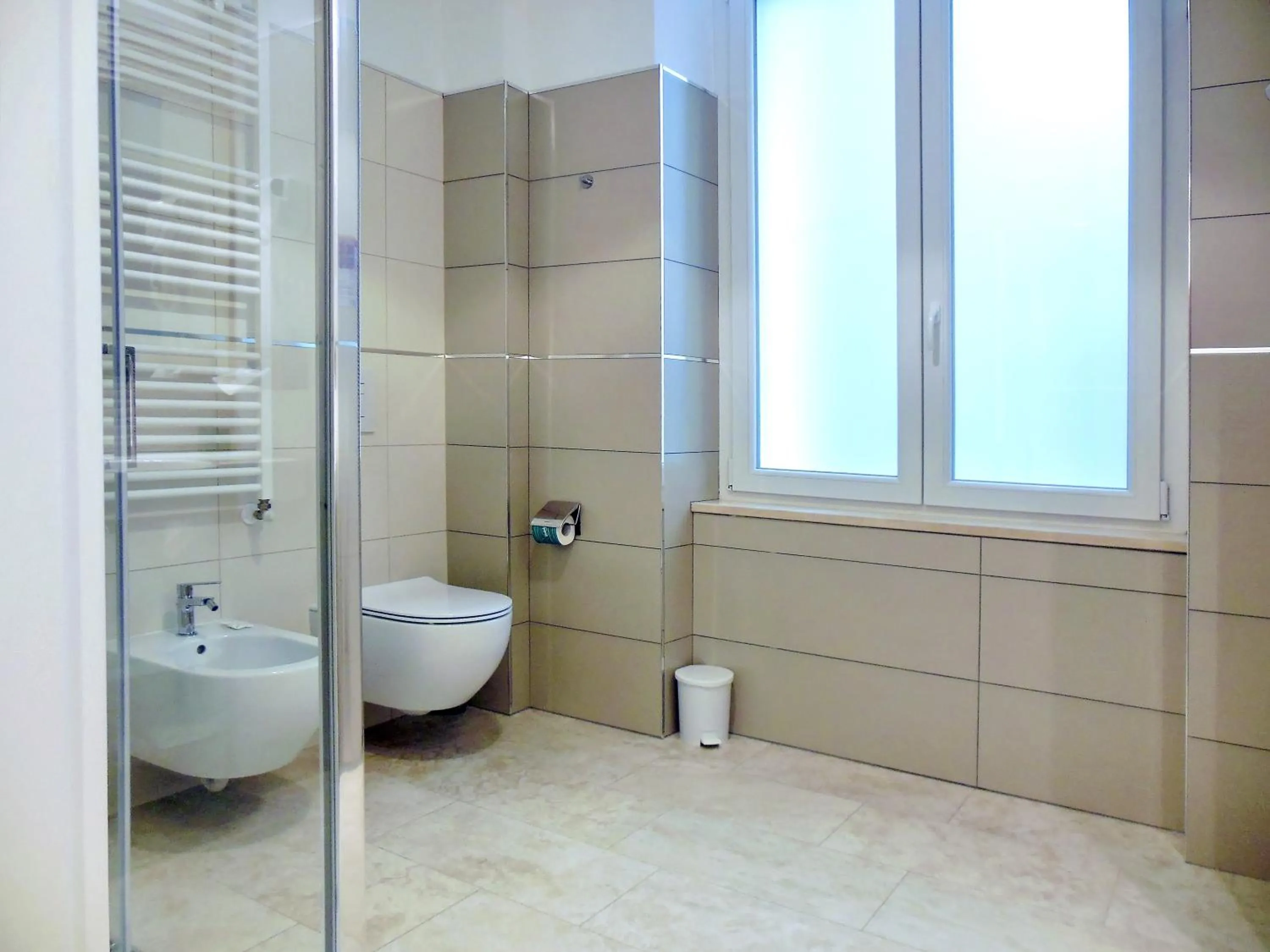 Bathroom in L'OSPITE - LIFESTYLE RESIDENCE, Design Rooms