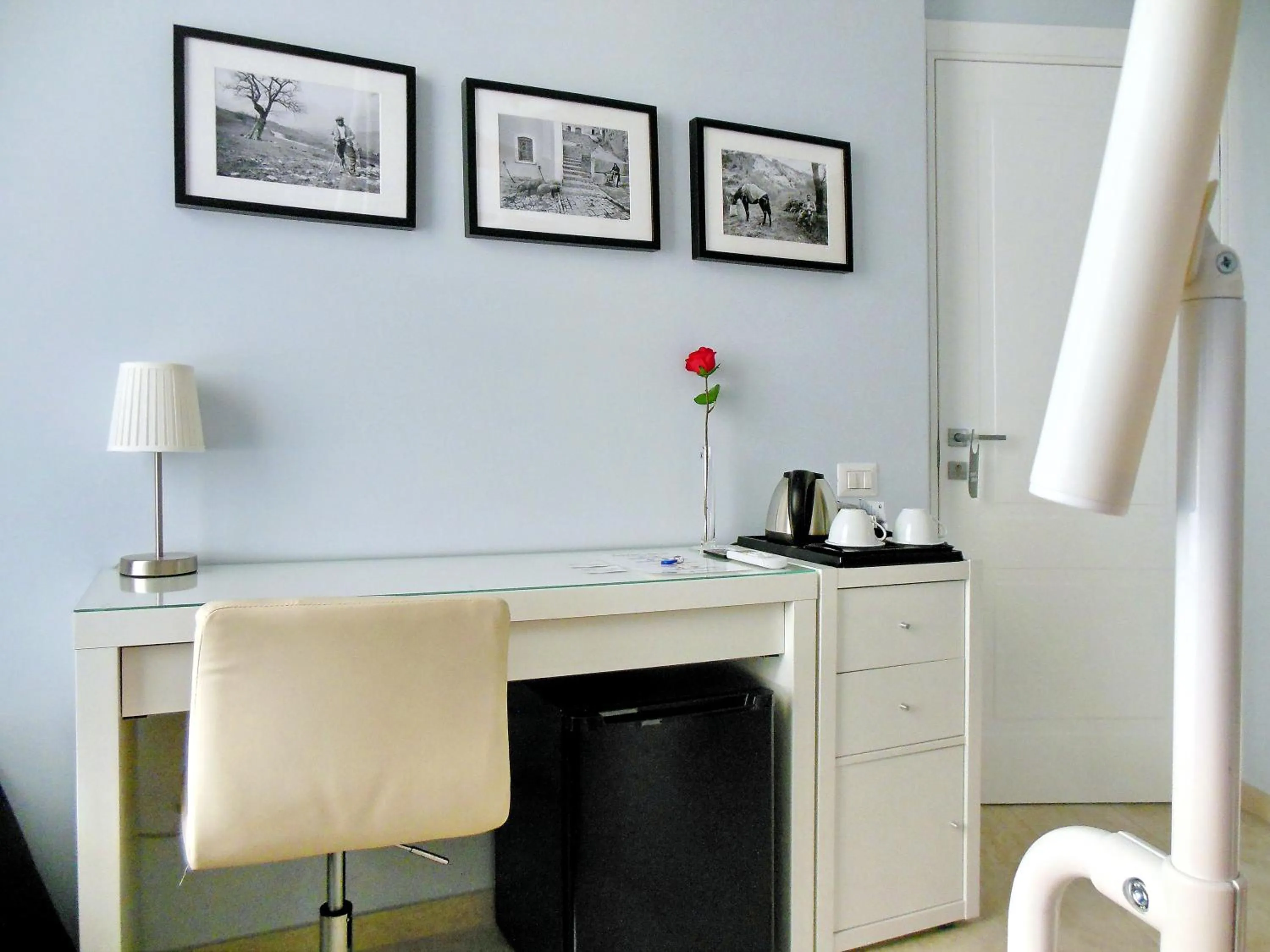 Living room in L'OSPITE - LIFESTYLE RESIDENCE, Design Rooms