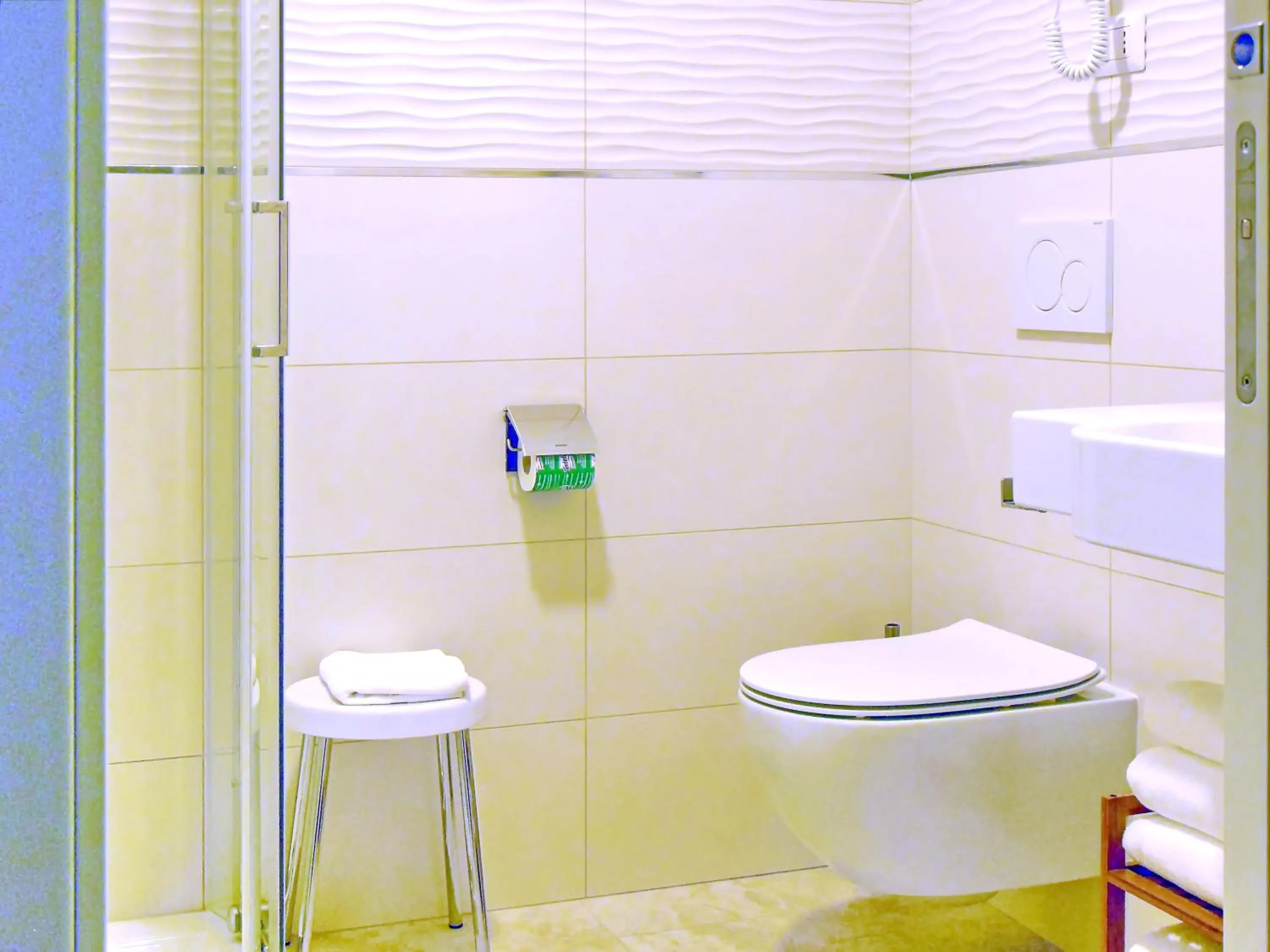 Bathroom in L'OSPITE - LIFESTYLE RESIDENCE, Design Rooms