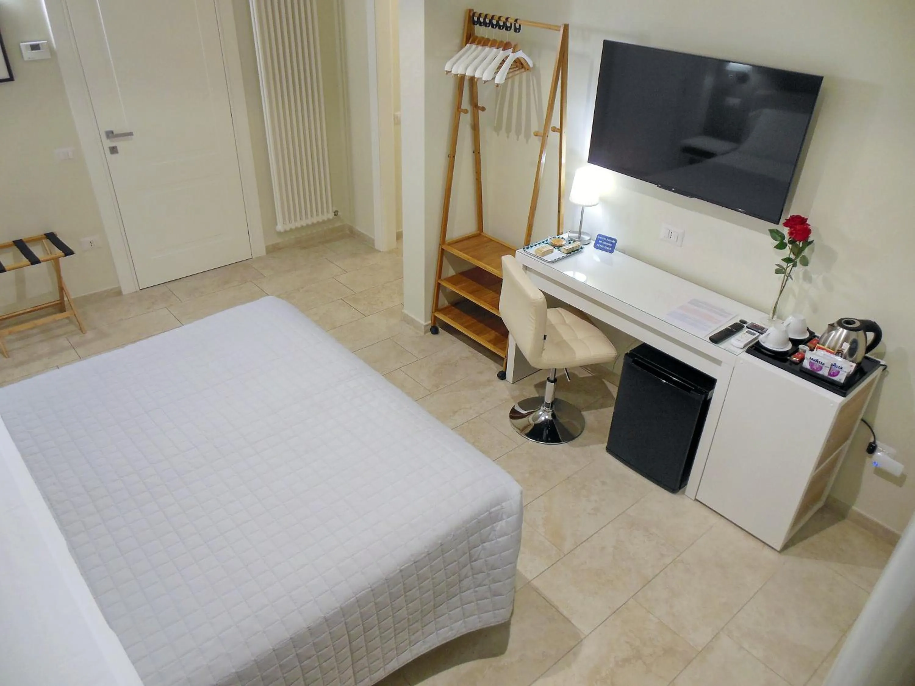 View (from property/room), Bed in L'OSPITE - LIFESTYLE RESIDENCE, Design Rooms