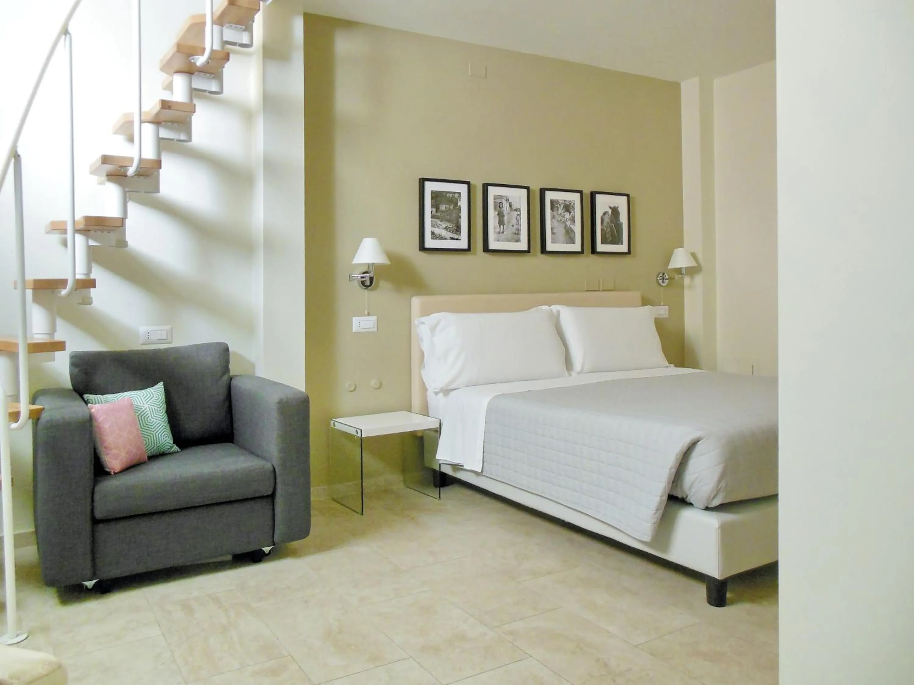 Bedroom, Bed in L'OSPITE - LIFESTYLE RESIDENCE, Design Rooms