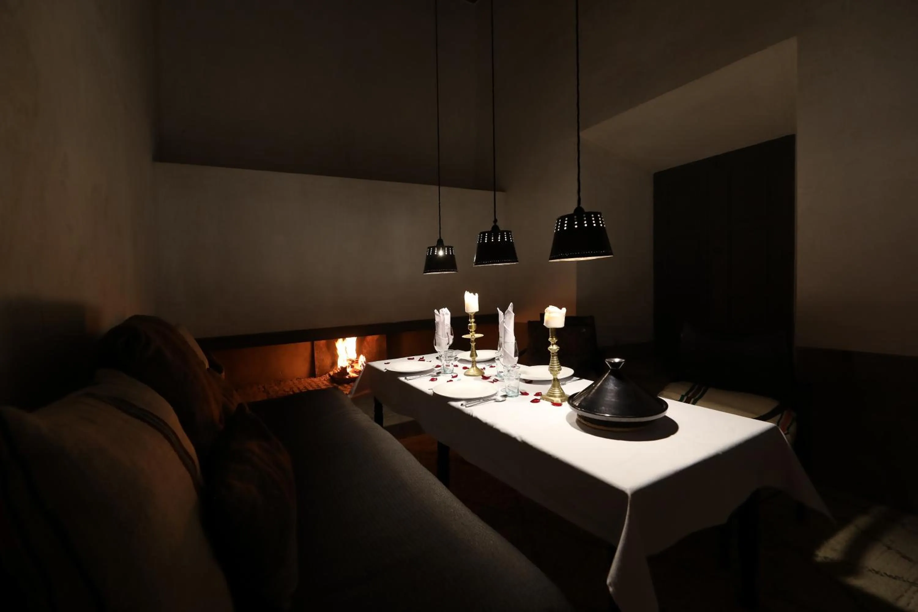 Restaurant/places to eat in Riad Zaouia 44