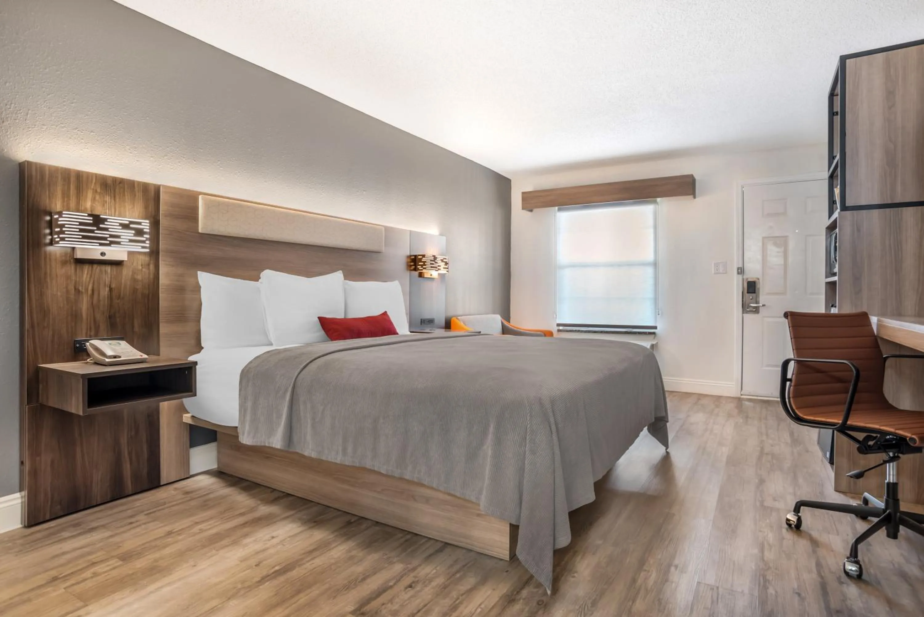 Bed in Key West Inn - Fairhope