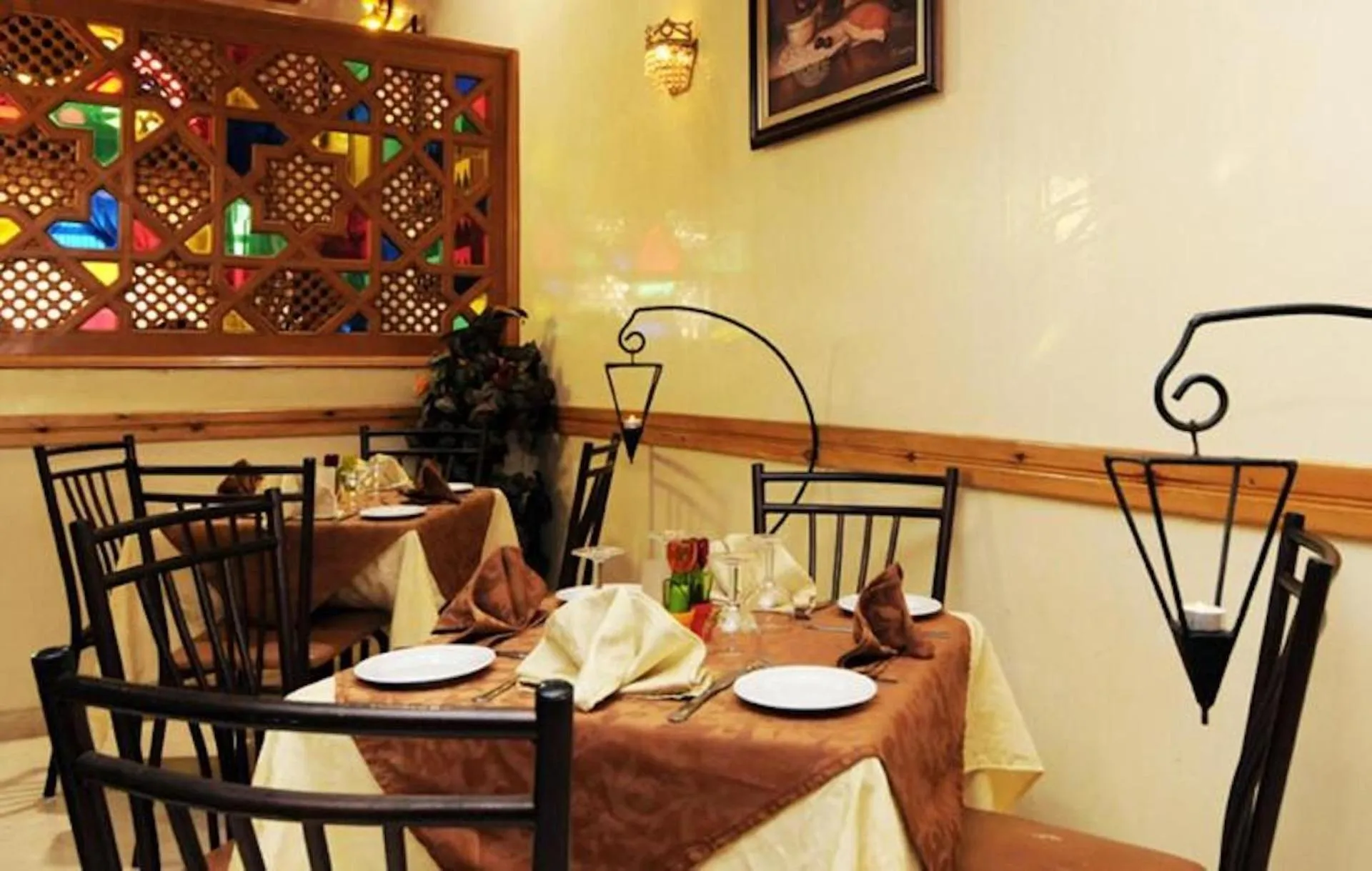 Restaurant/places to eat in Perla Hôtel