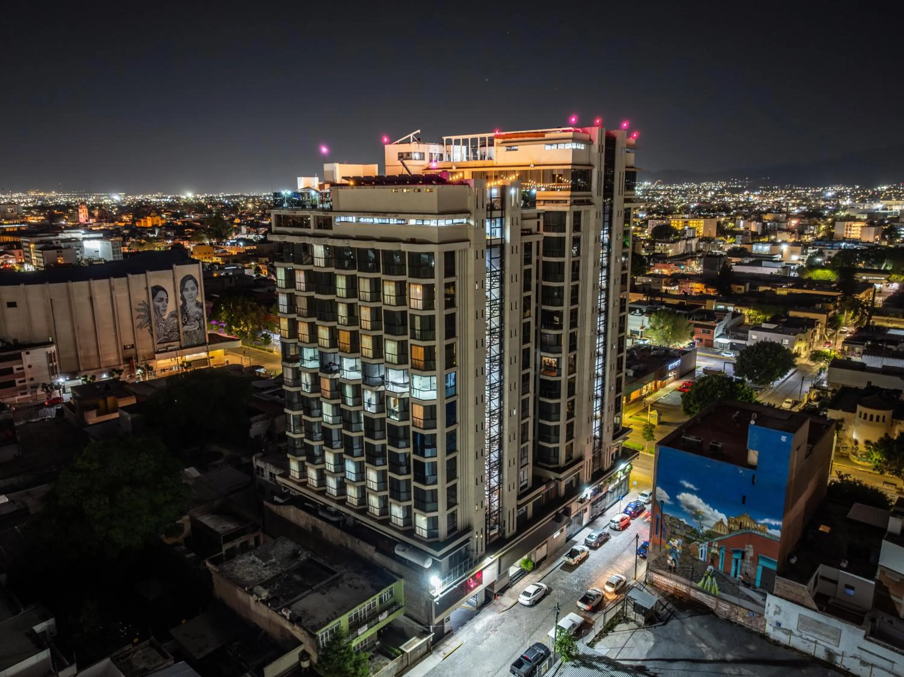 Night in Hotel Real Plaza