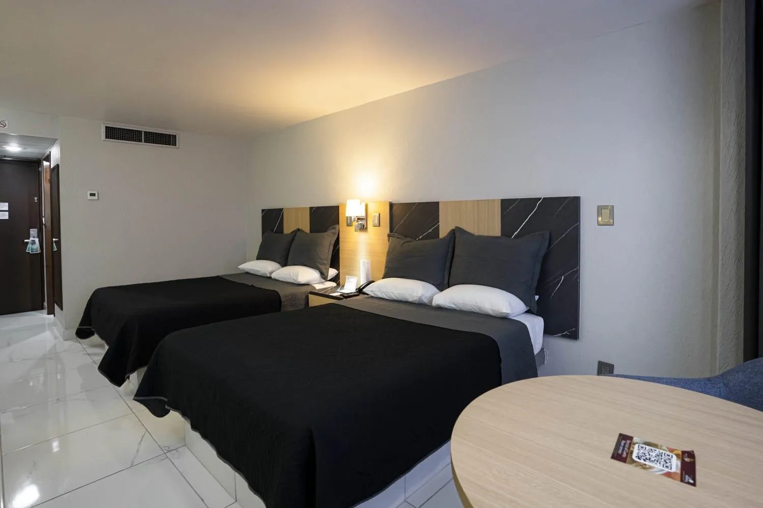 Bed in Hotel Real Plaza