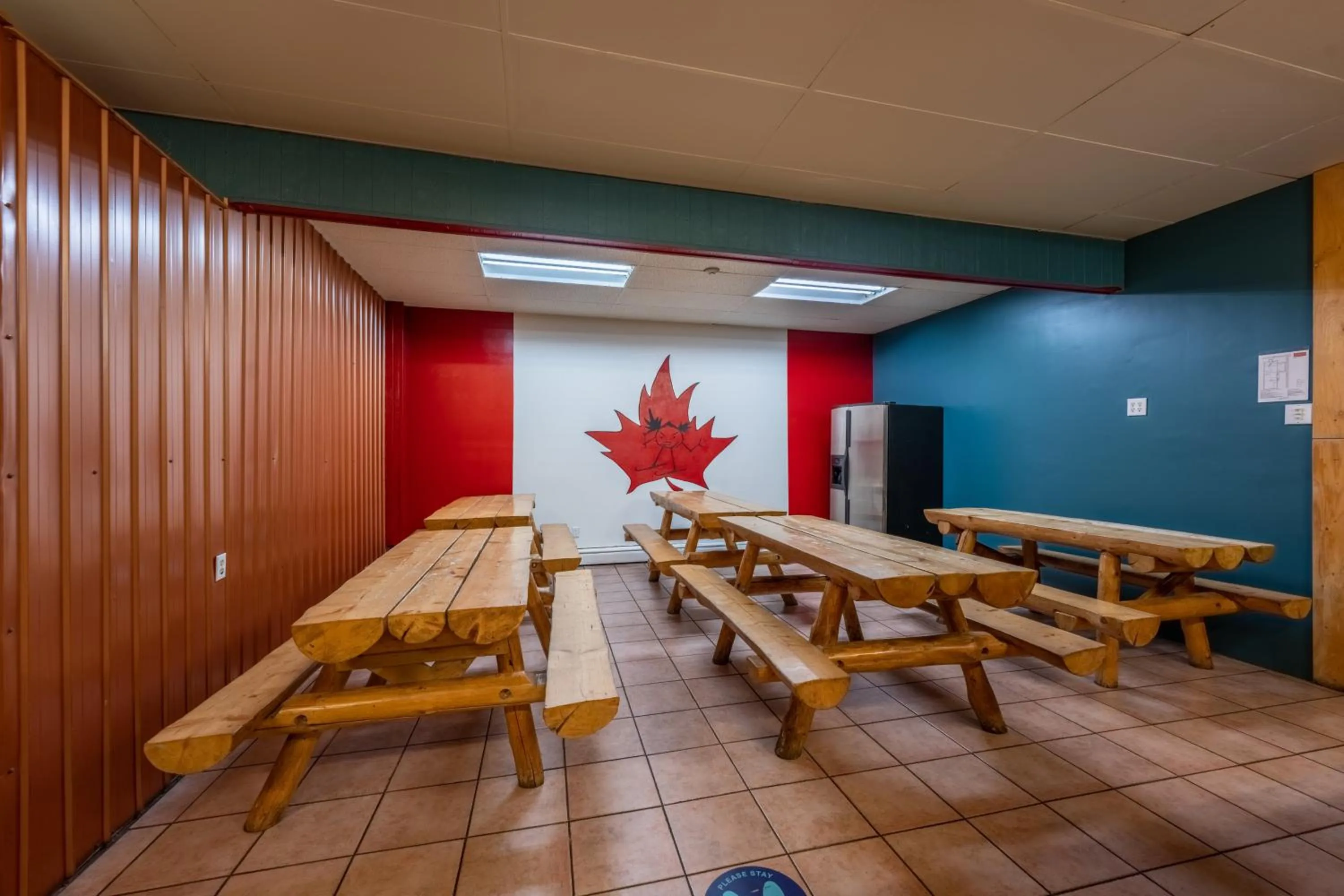 Dining area in The Raging Elk Adventure Lodging