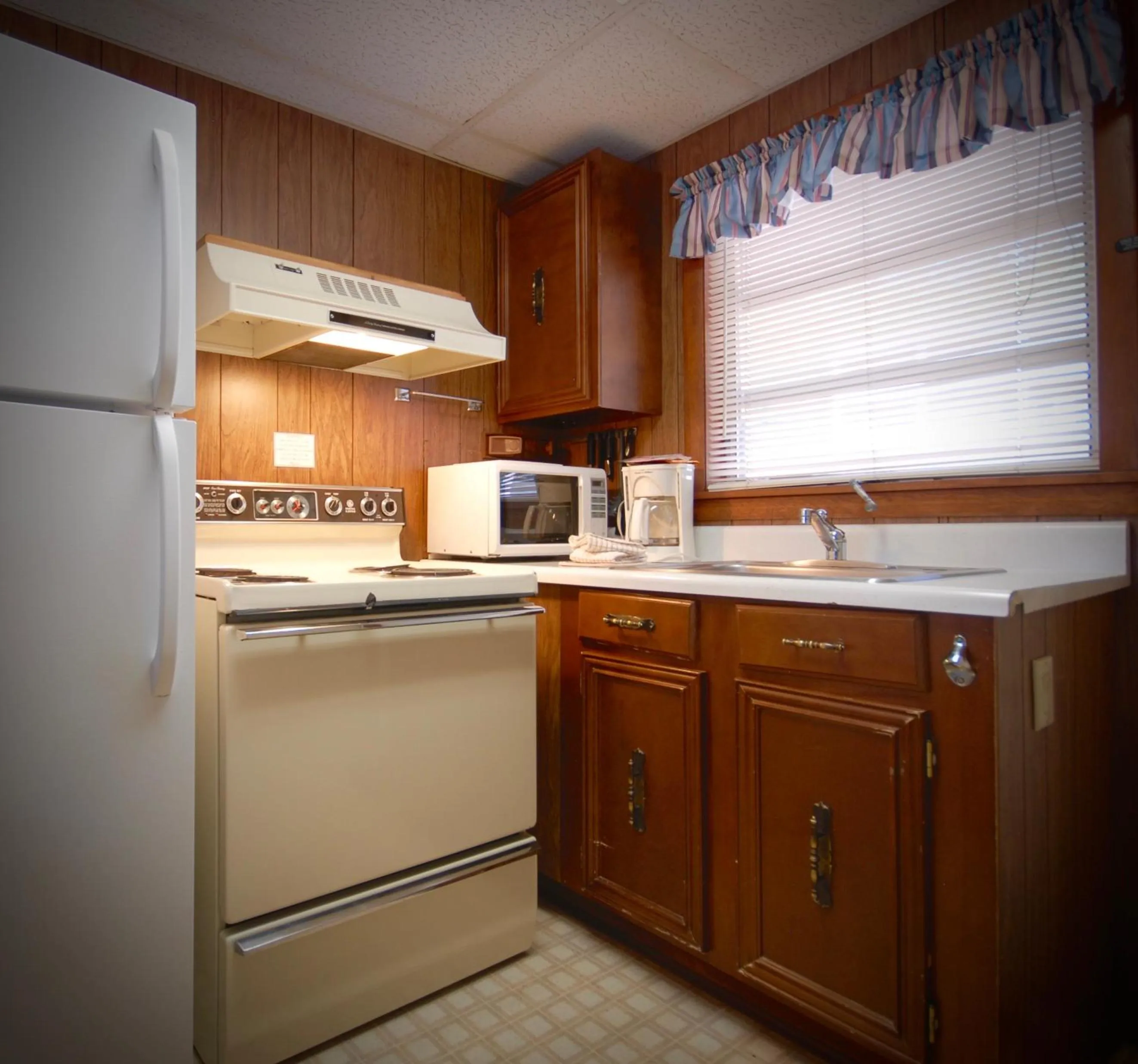 Kitchen or kitchenette in NASWA Resort