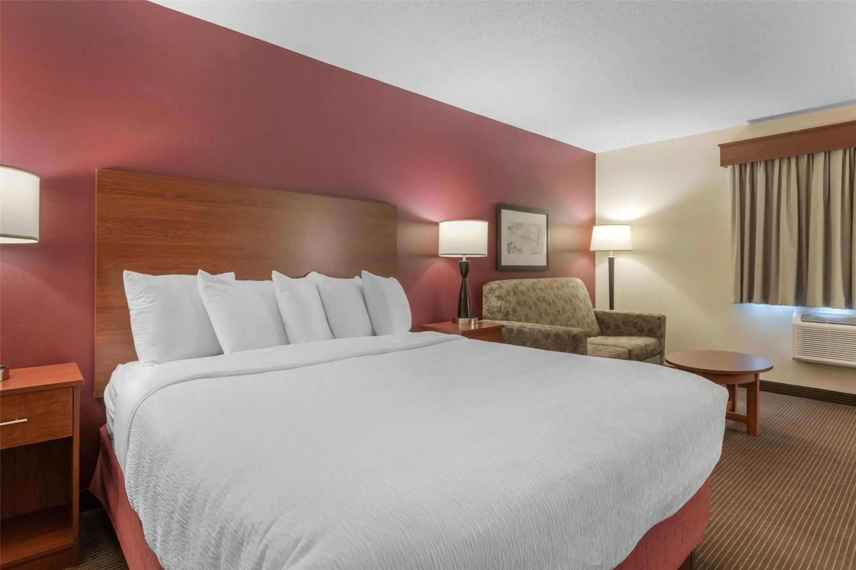Bedroom, Bed in SureStay Plus Hotel by Best Western Litchfield Bedroom, Bed in SureStay Plus Hotel by Best Western Litchfield