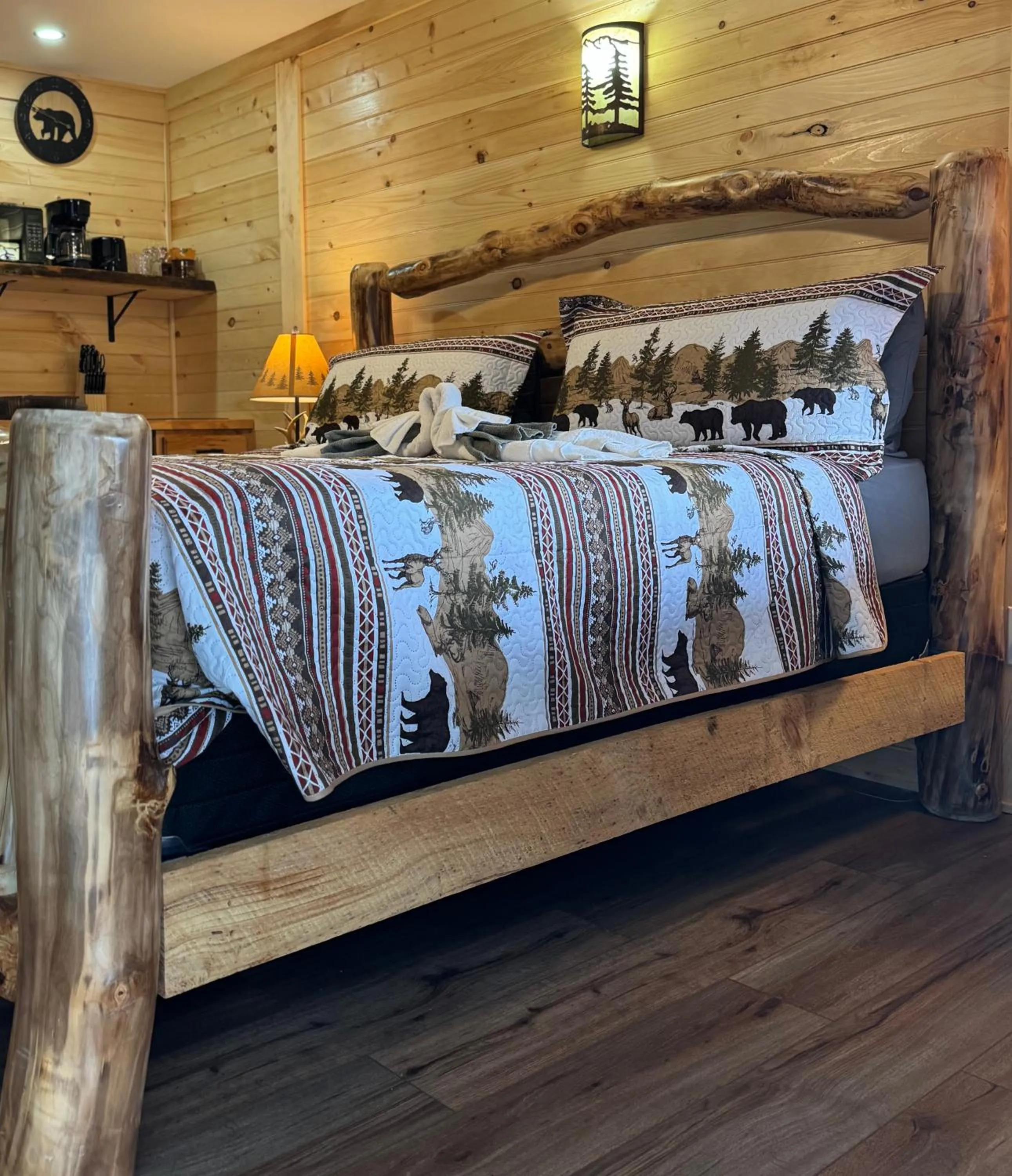 Bed in The Lake George Inn