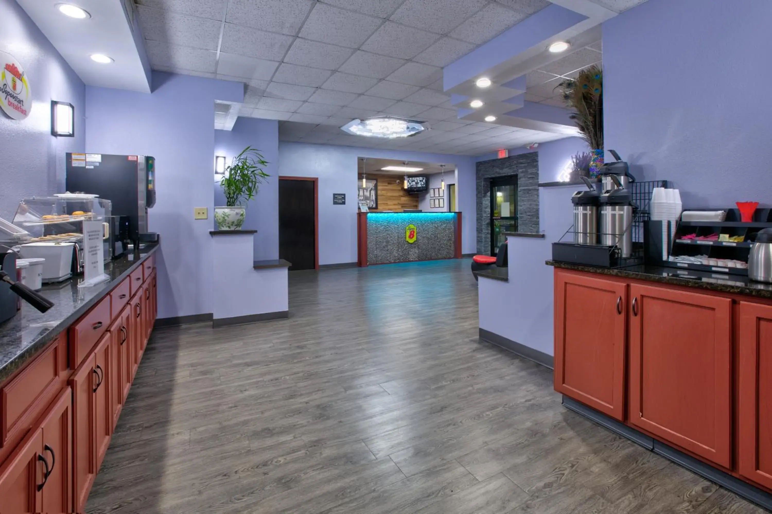 Breakfast in Super 8 by Wyndham Mobile/Tillmans Corner Breakfast in Super 8 by Wyndham Mobile/Tillmans Corner