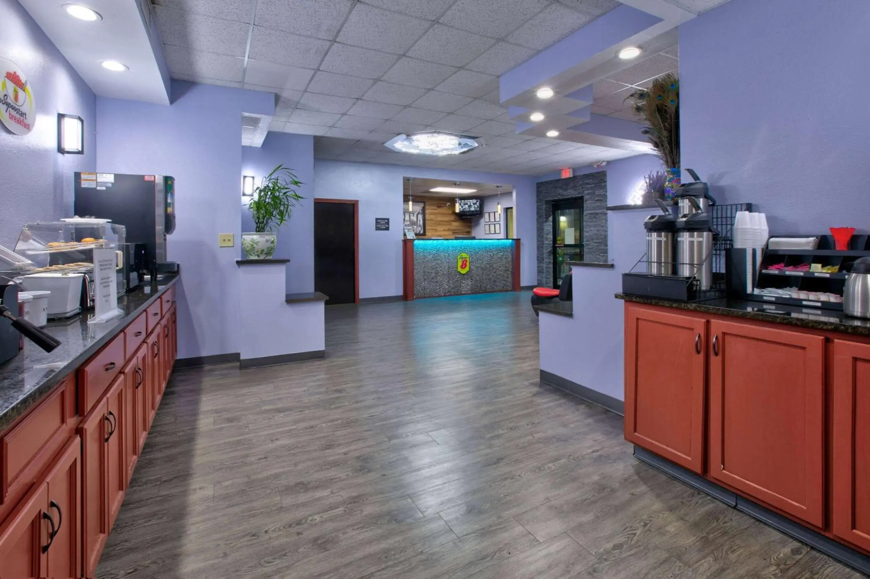 Breakfast in Super 8 by Wyndham Mobile/Tillmans Corner Breakfast in Super 8 by Wyndham Mobile/Tillmans Corner