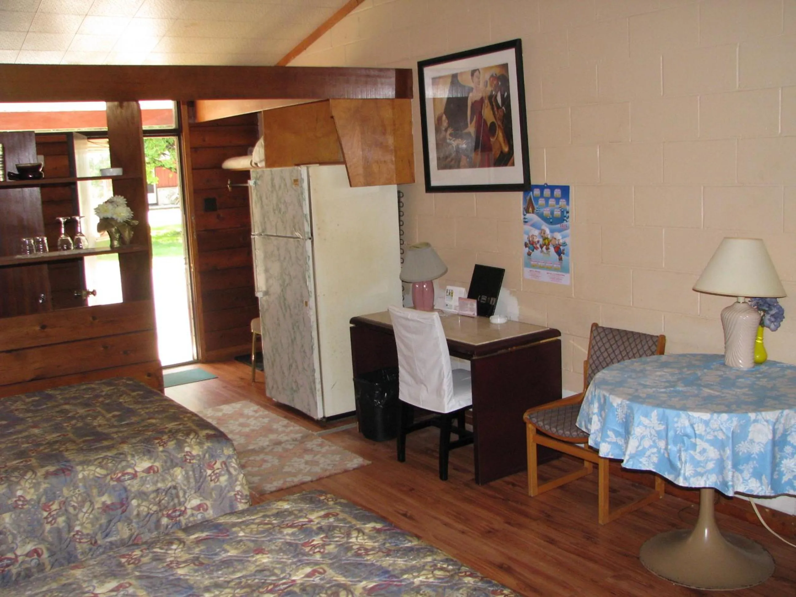 Seating area in Motel Le Charentais