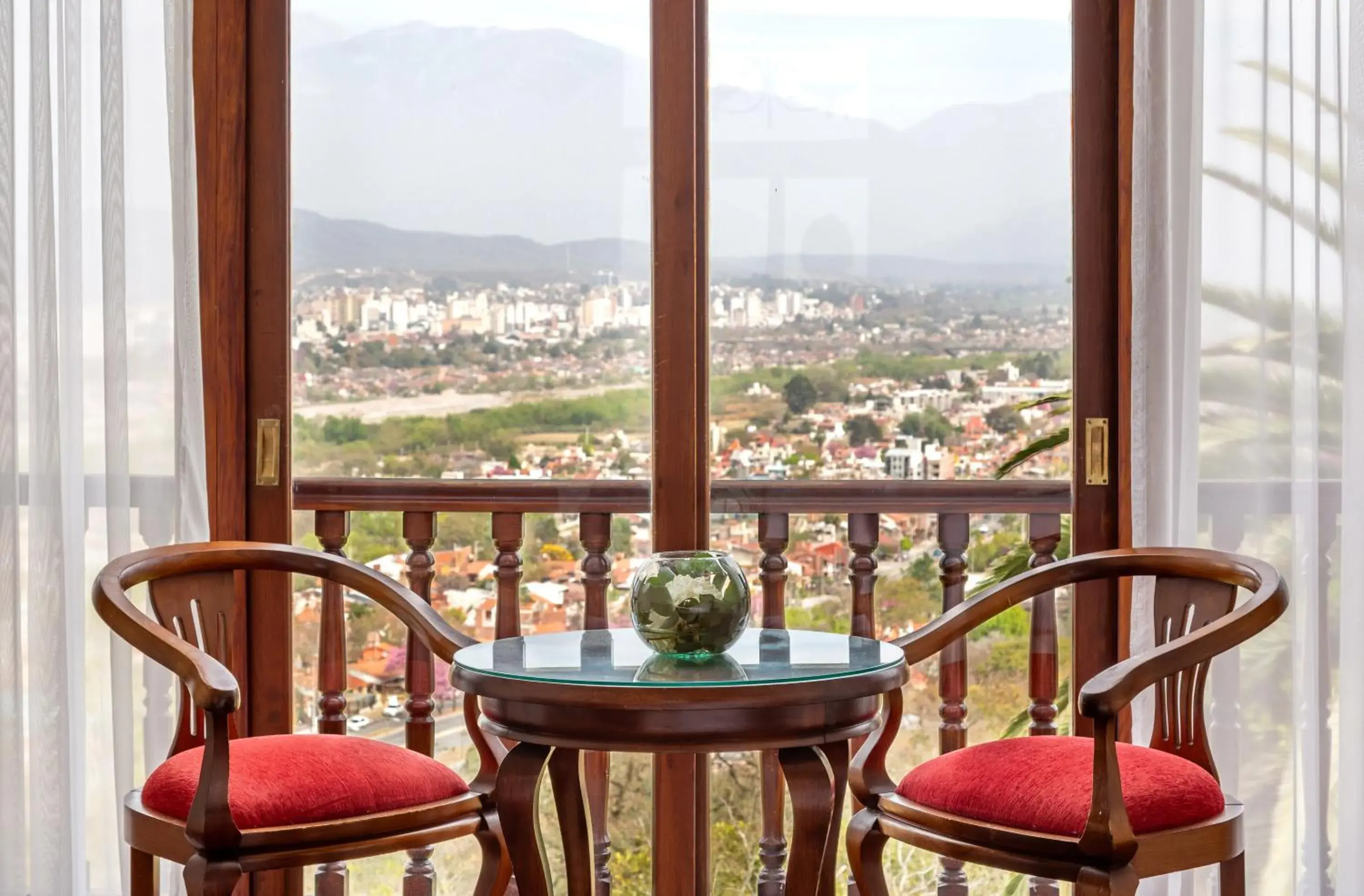 Living room in Altos de la Viña, Wine Hotel & Spa Living room in Altos de la Viña, Wine Hotel & Spa