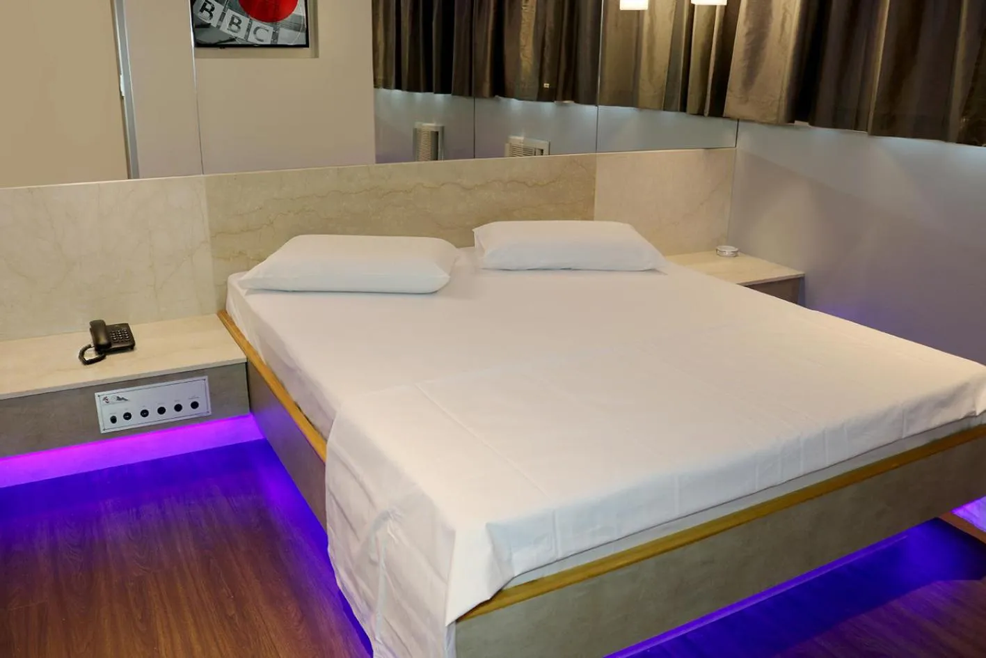 Photo of the whole room, Bed in Hotel Praia Grande Niterói
