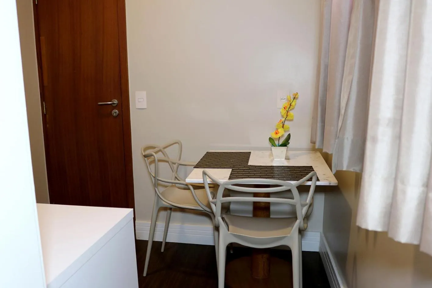 Dining area in Hotel Praia Grande Niterói