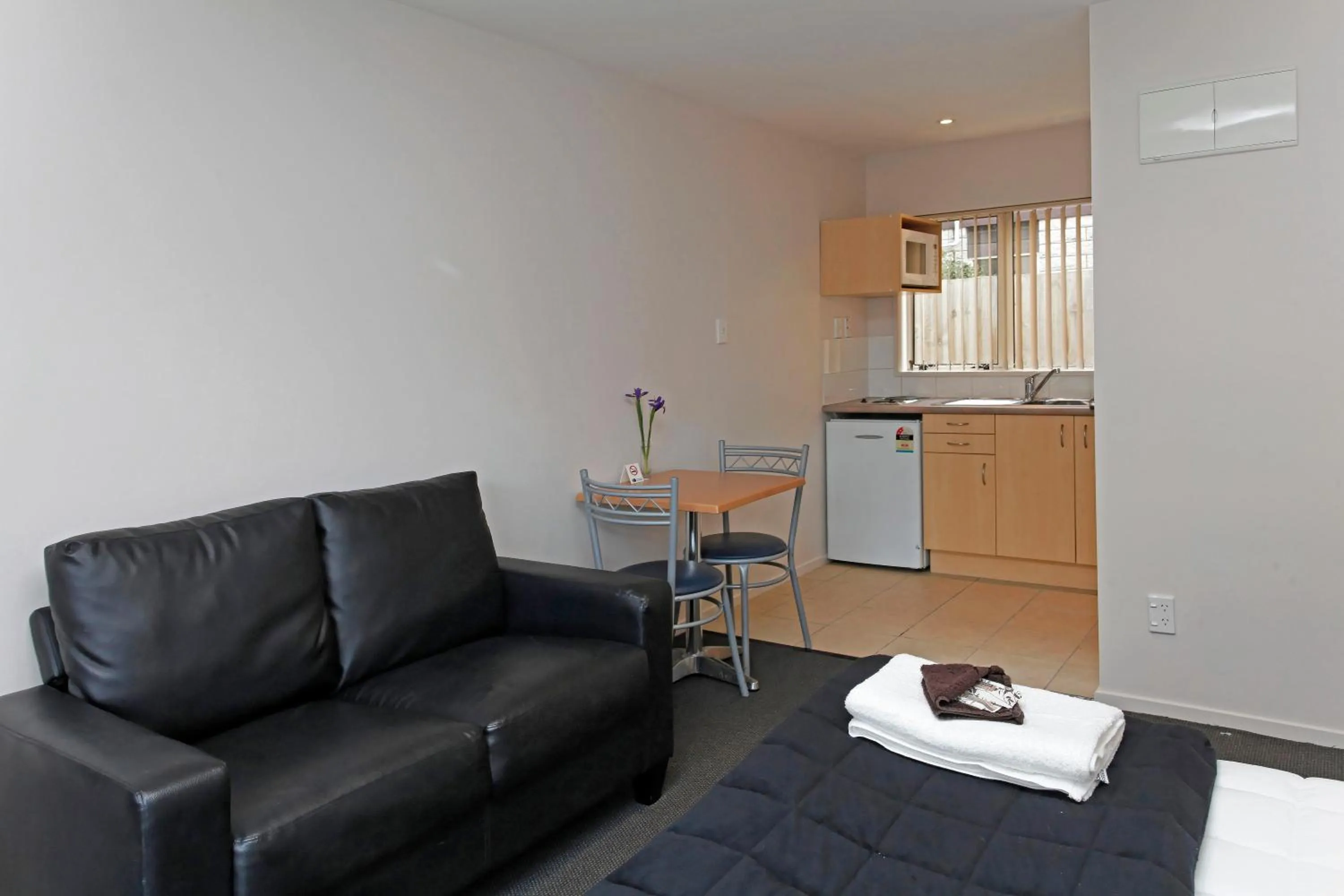 Kitchen or kitchenette in Amalfi Motor Lodge