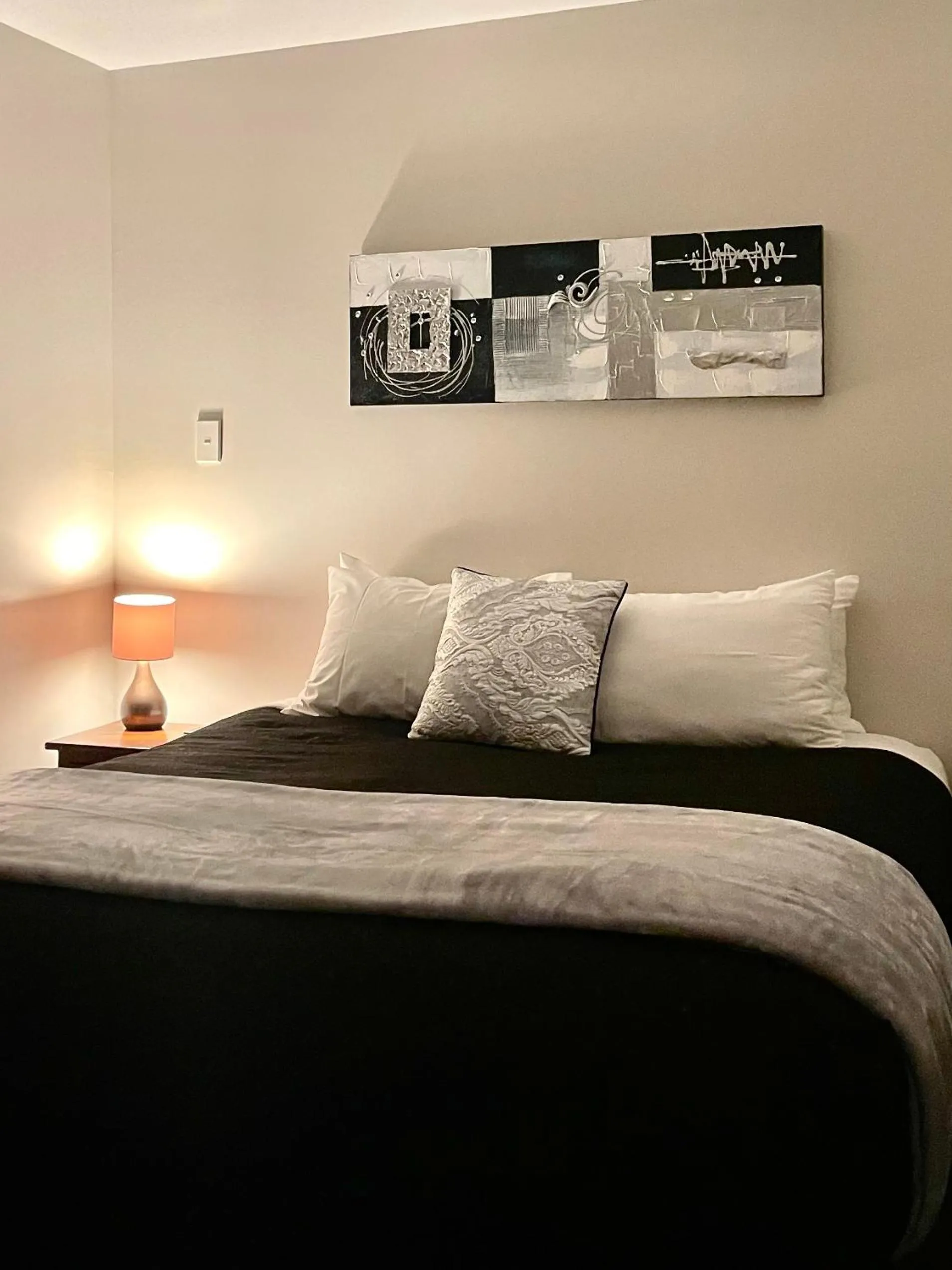 Bed in Amalfi Motor Lodge