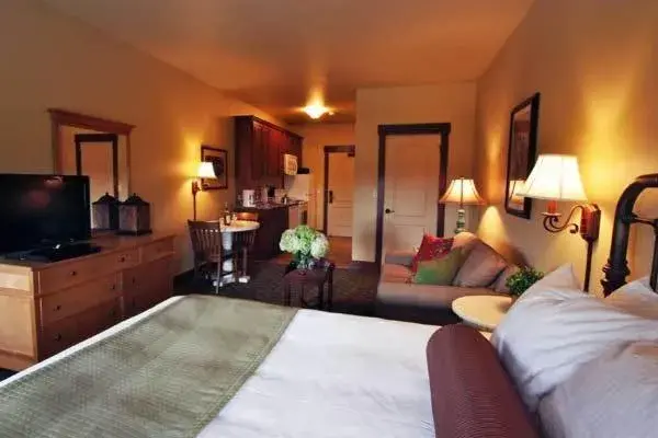 Bedroom, Bed in Homestead Resort Bedroom, Bed in Homestead Resort