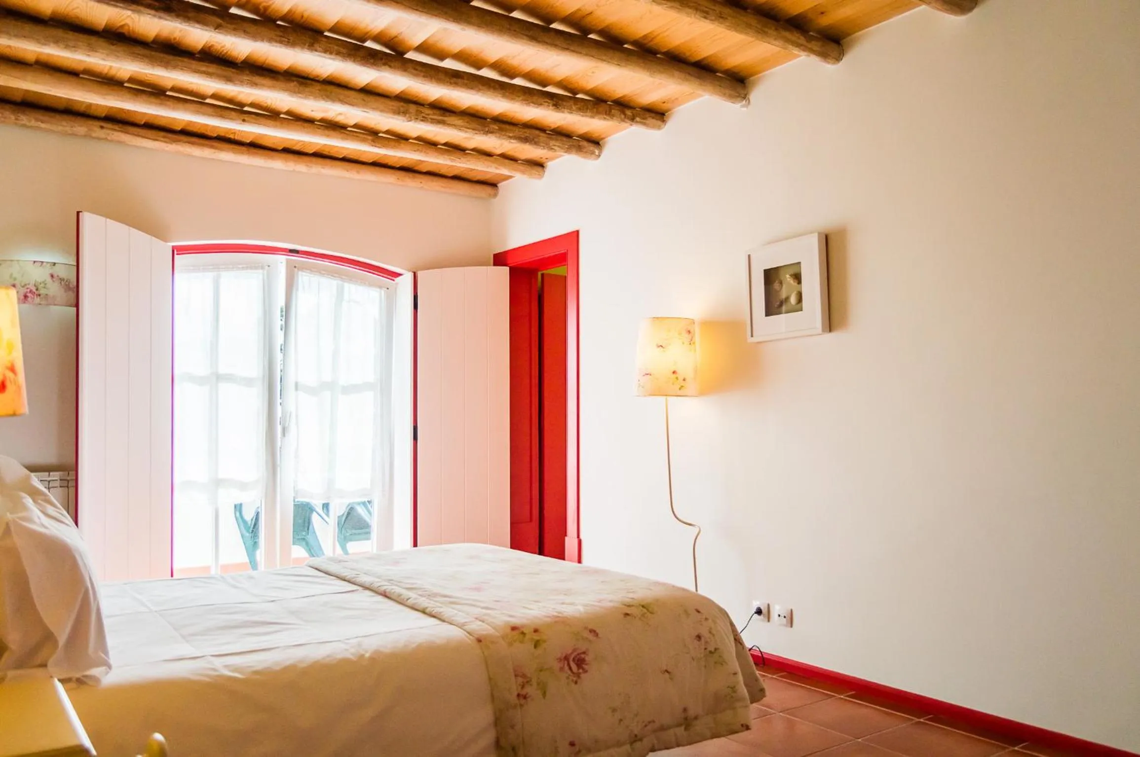 Balcony/Terrace, Bed in Casa Da Padeira - Turismo Rural