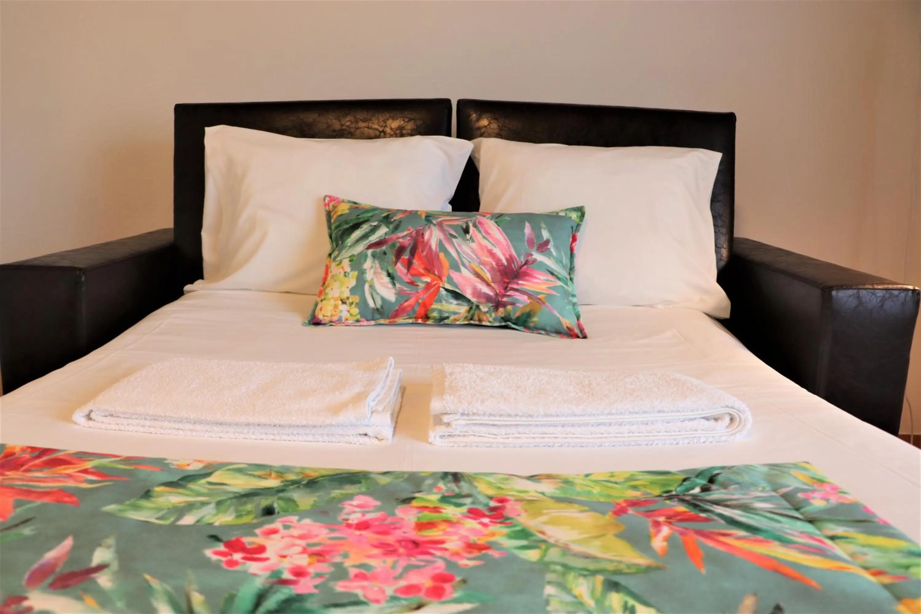 Decorative detail, Bed in Casa Da Padeira - Turismo Rural