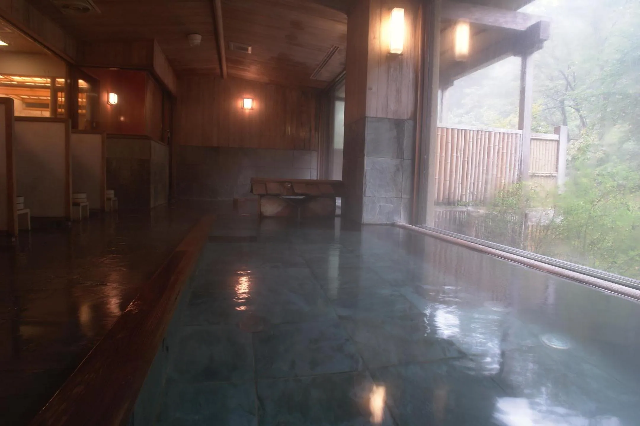 Hot Spring Bath in Kinseikan Seseragi